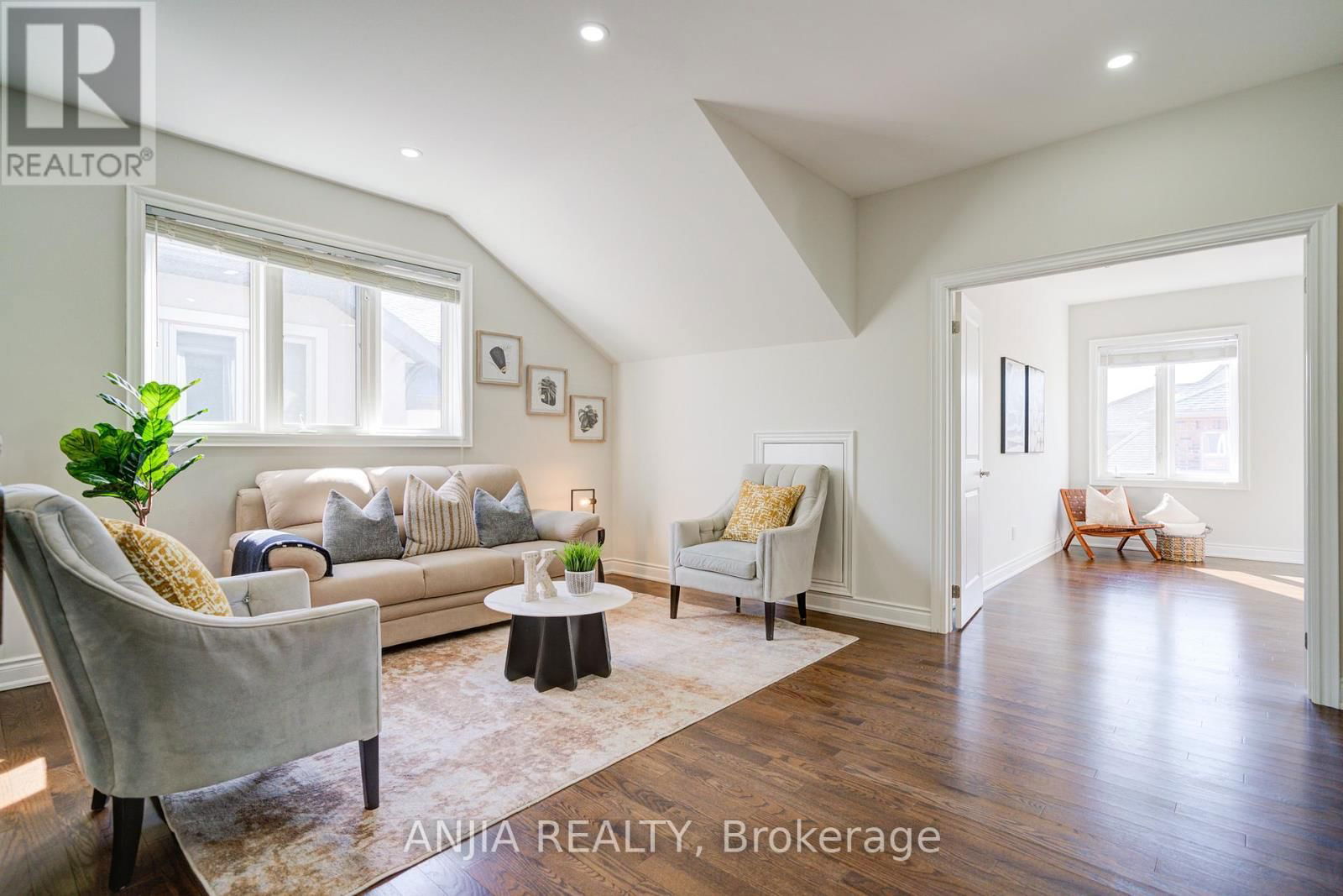 7 MARIO AVENUE Image 36
