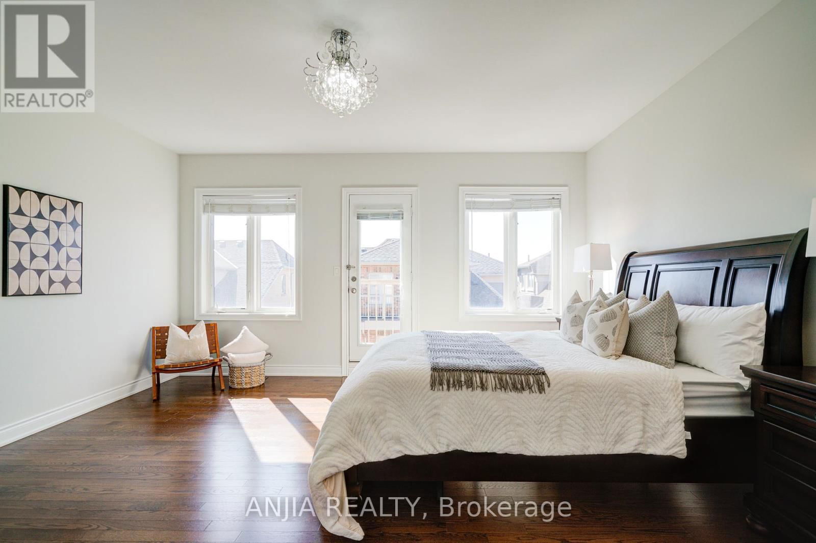 7 MARIO AVENUE Image 38