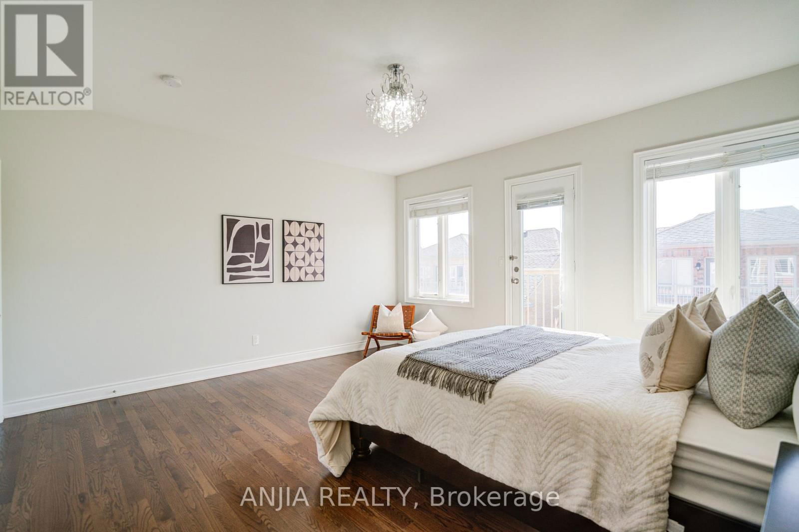 7 MARIO AVENUE Image 39