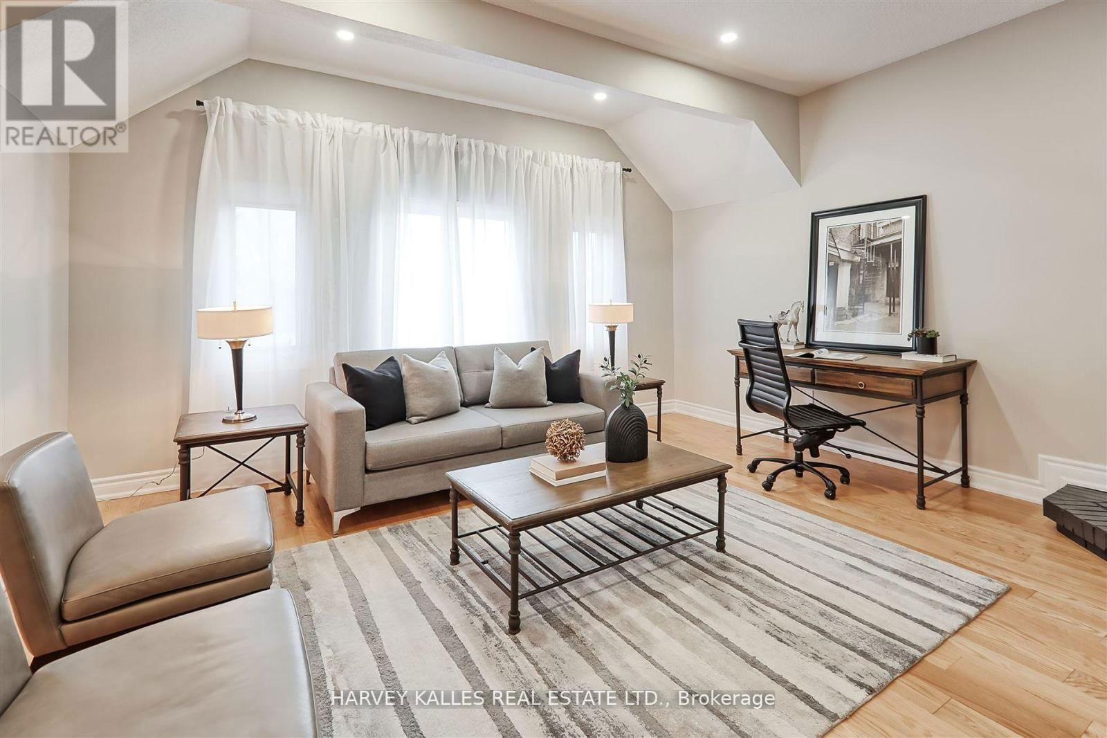 26 BRANTWOOD COURT Image 28