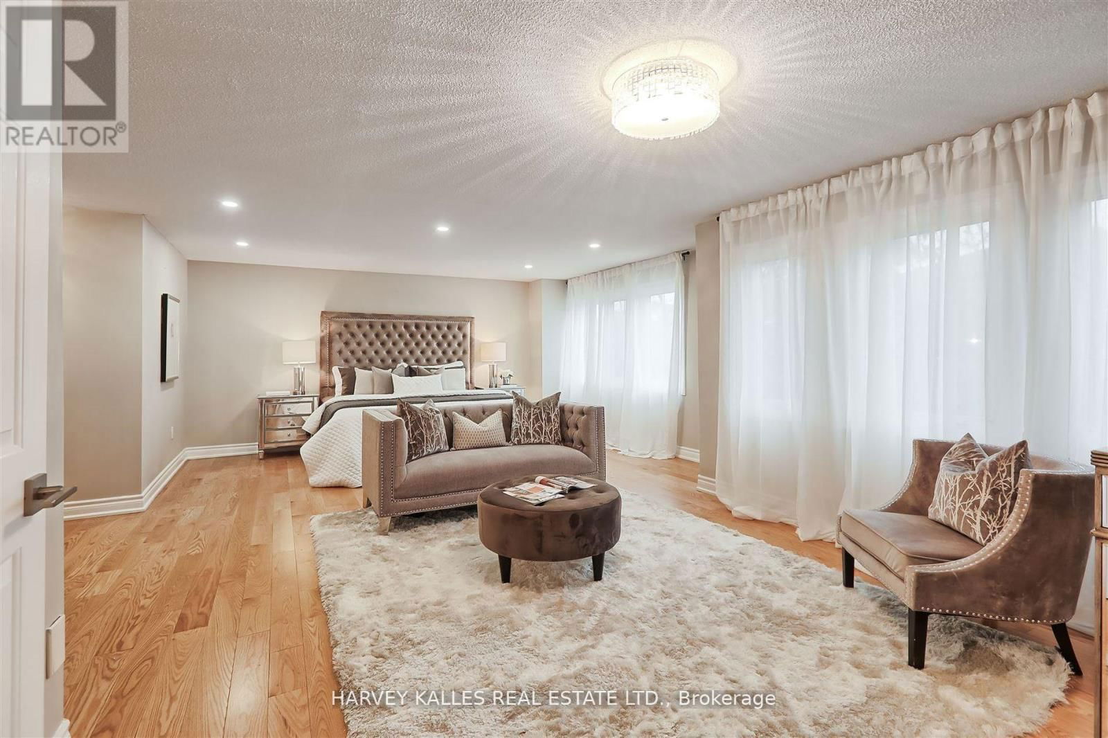 26 BRANTWOOD COURT Image 32
