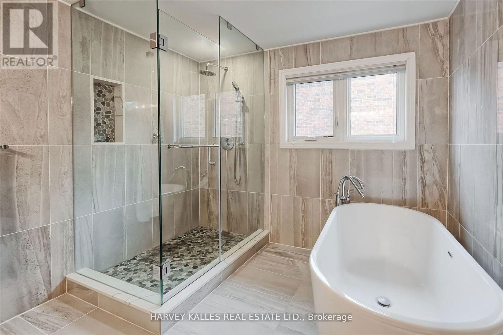 26 BRANTWOOD COURT Image 37