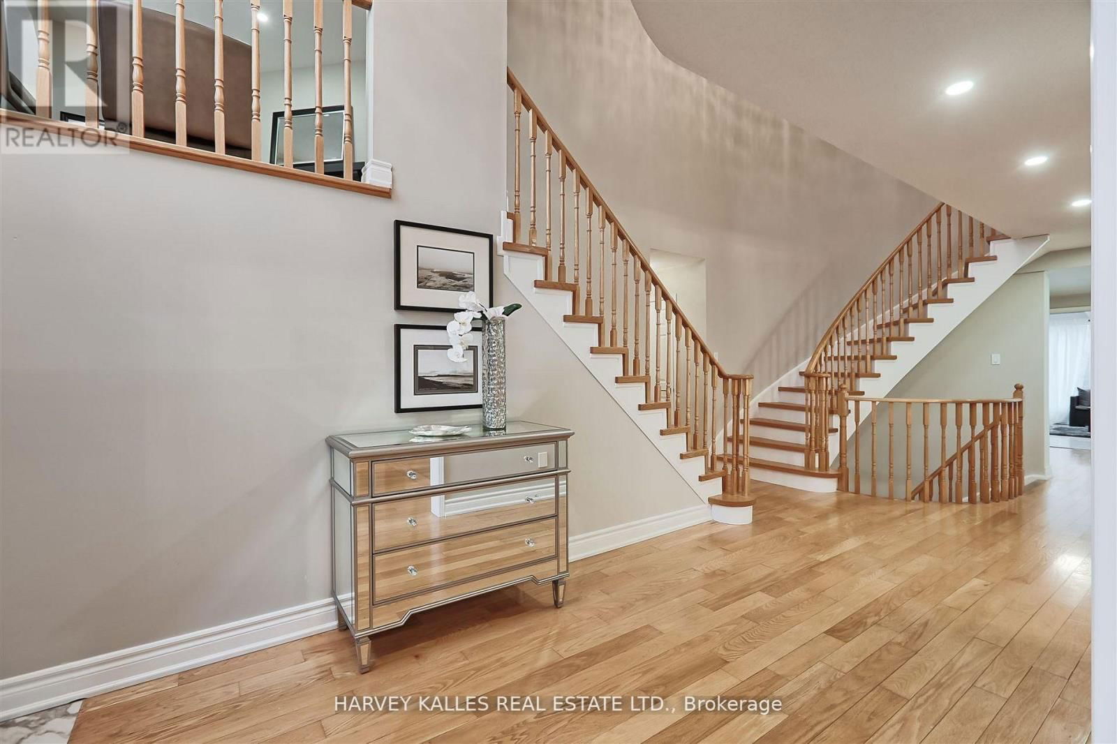26 BRANTWOOD COURT Image 4
