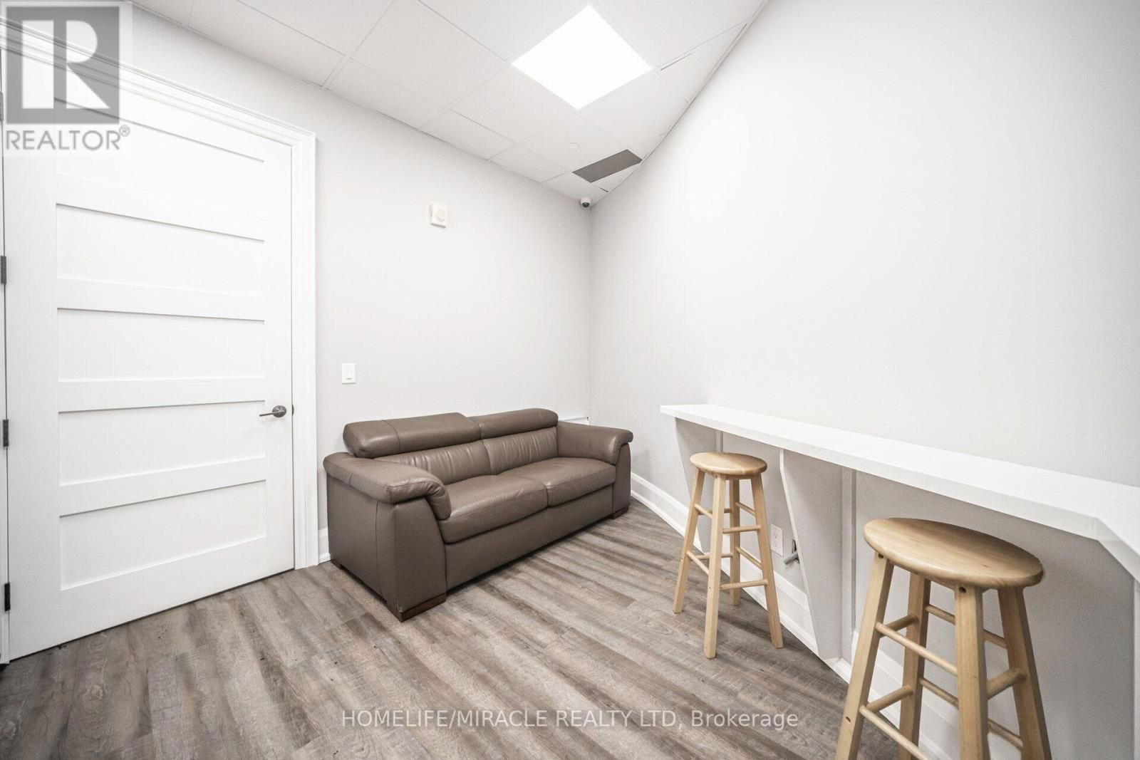 21 - 86 WOODBRIDGE AVENUE Image 26
