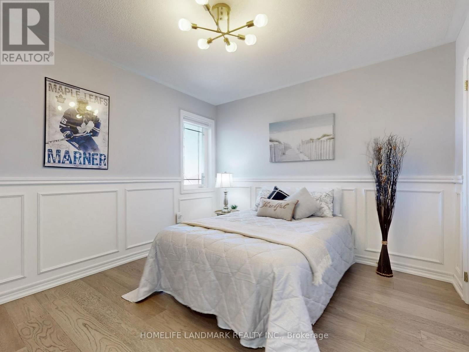 21 VIOLET AVENUE Image 19