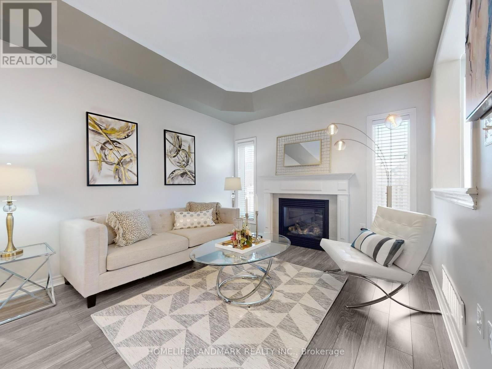 21 VIOLET AVENUE Image 2