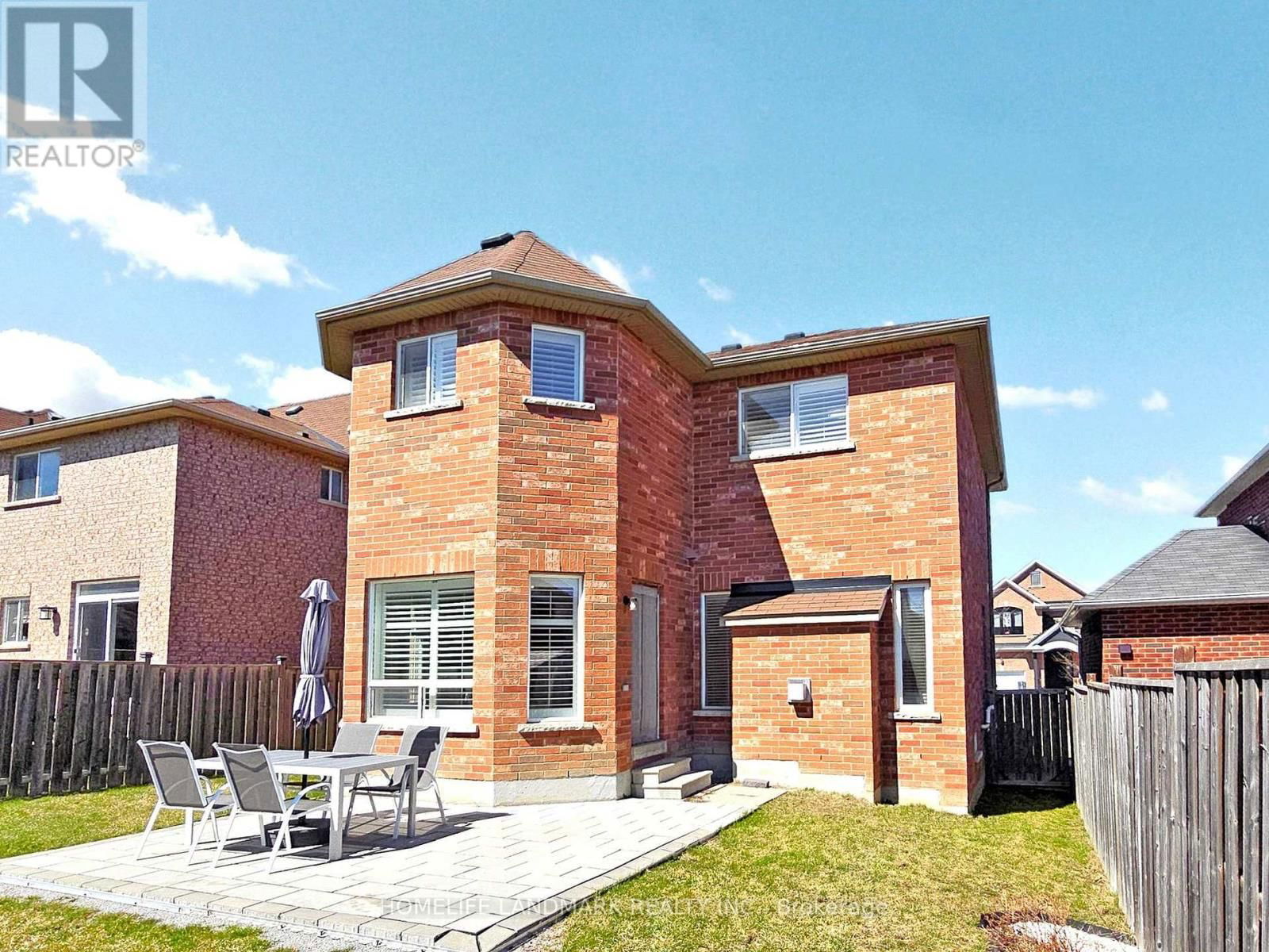 21 VIOLET AVENUE Image 26