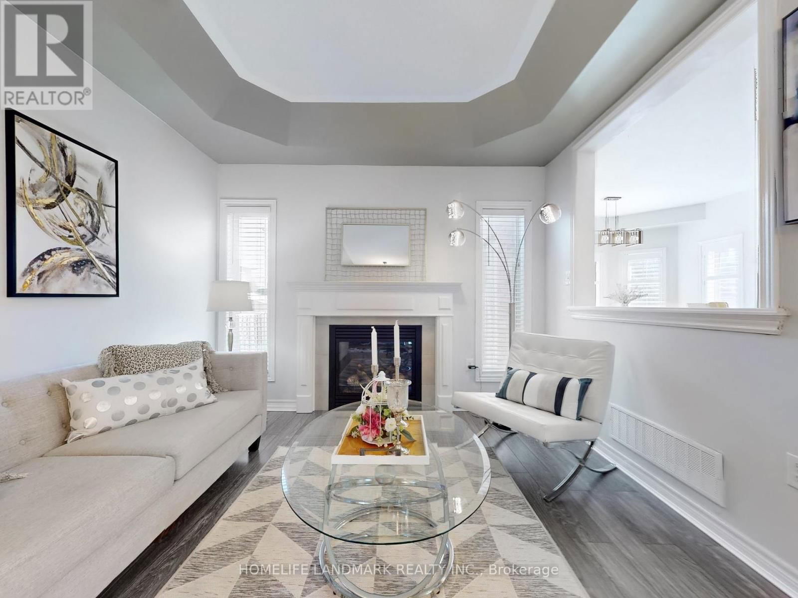 21 VIOLET AVENUE Image 3