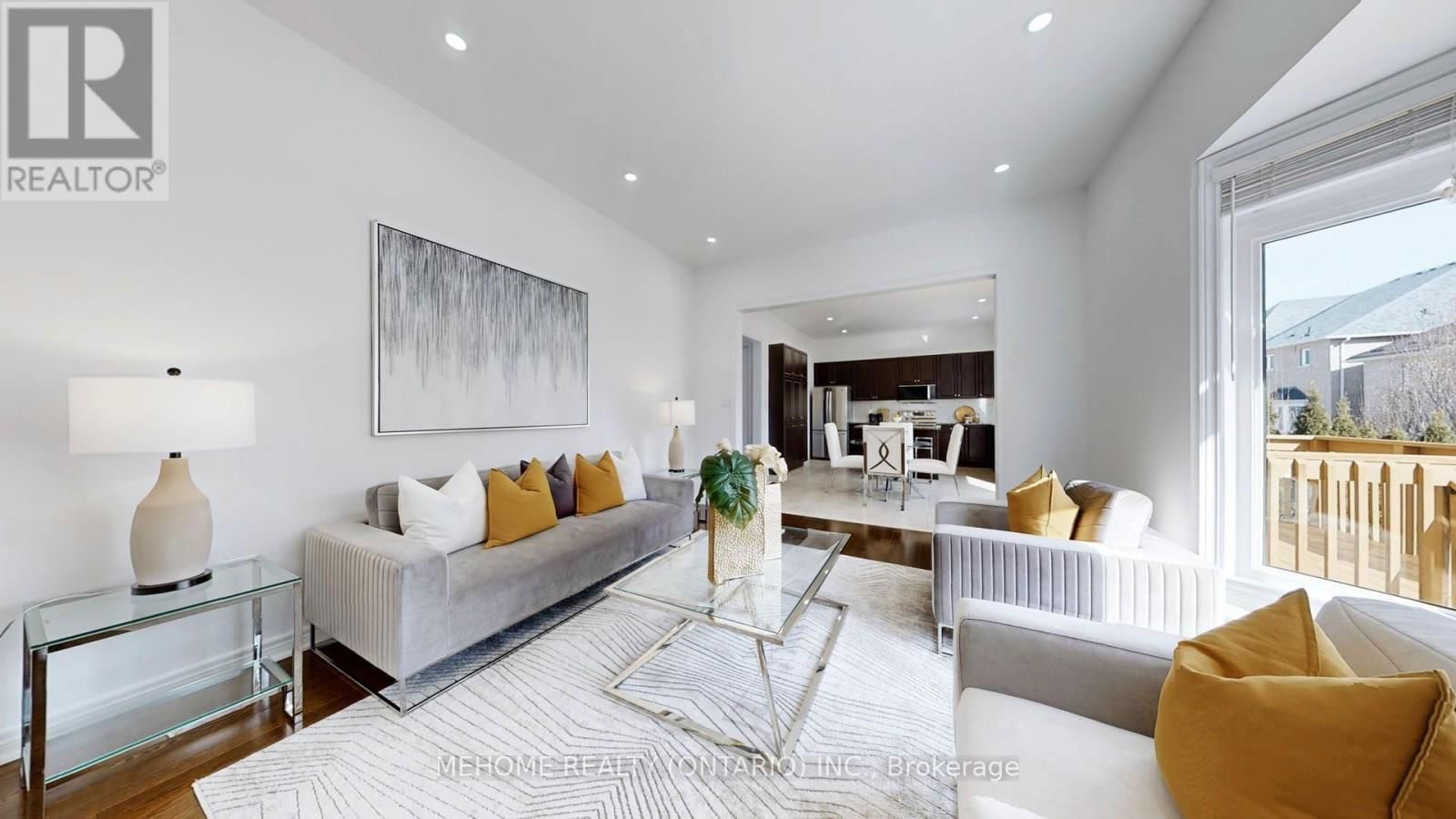 247 SELWYN ROAD Image 19