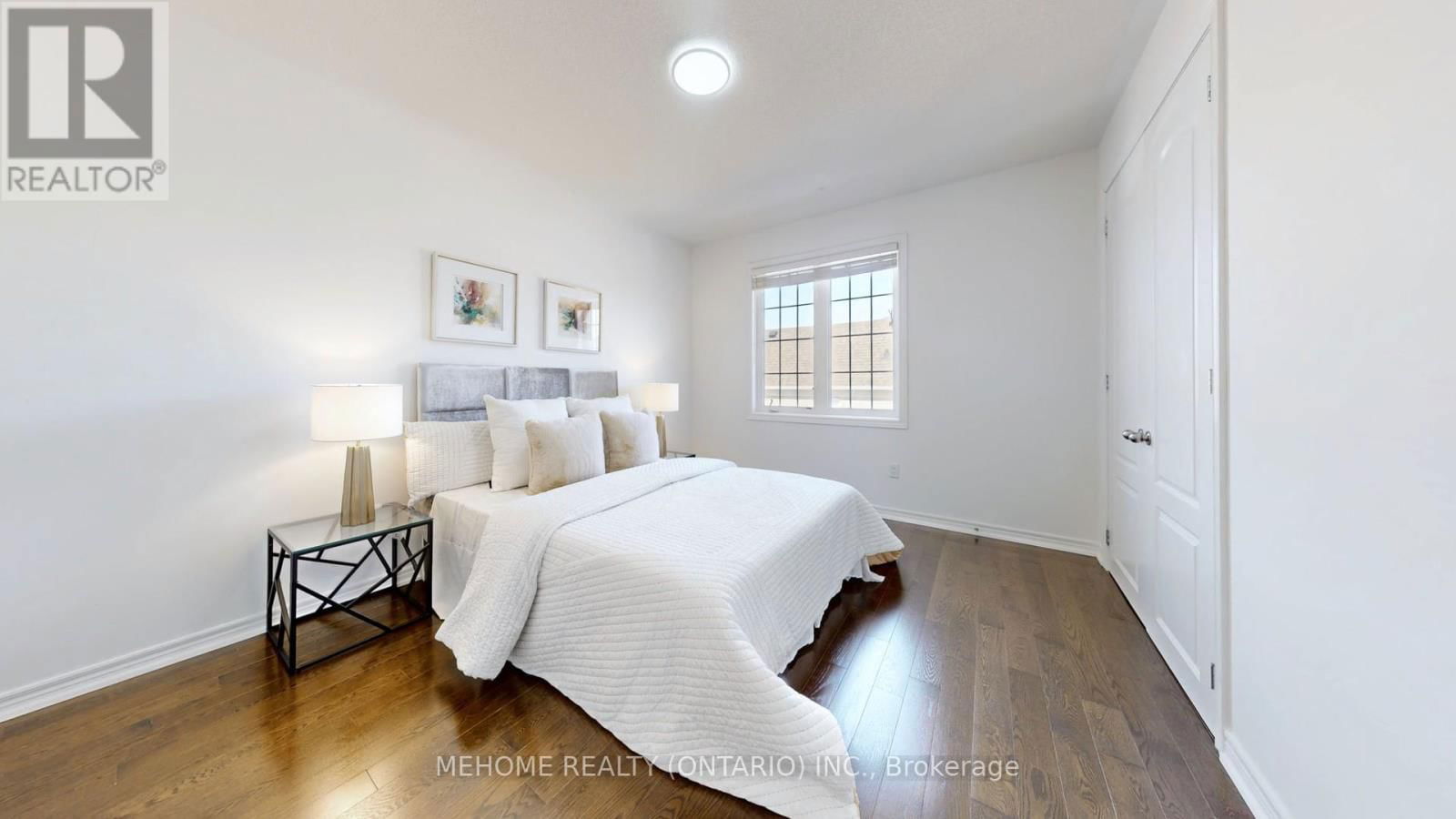 247 SELWYN ROAD Image 33