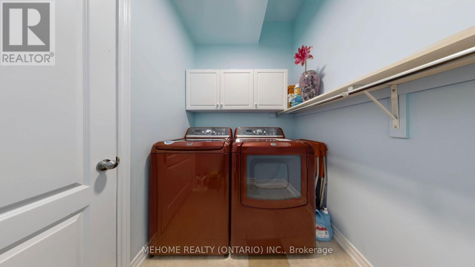 247 SELWYN ROAD Image 43