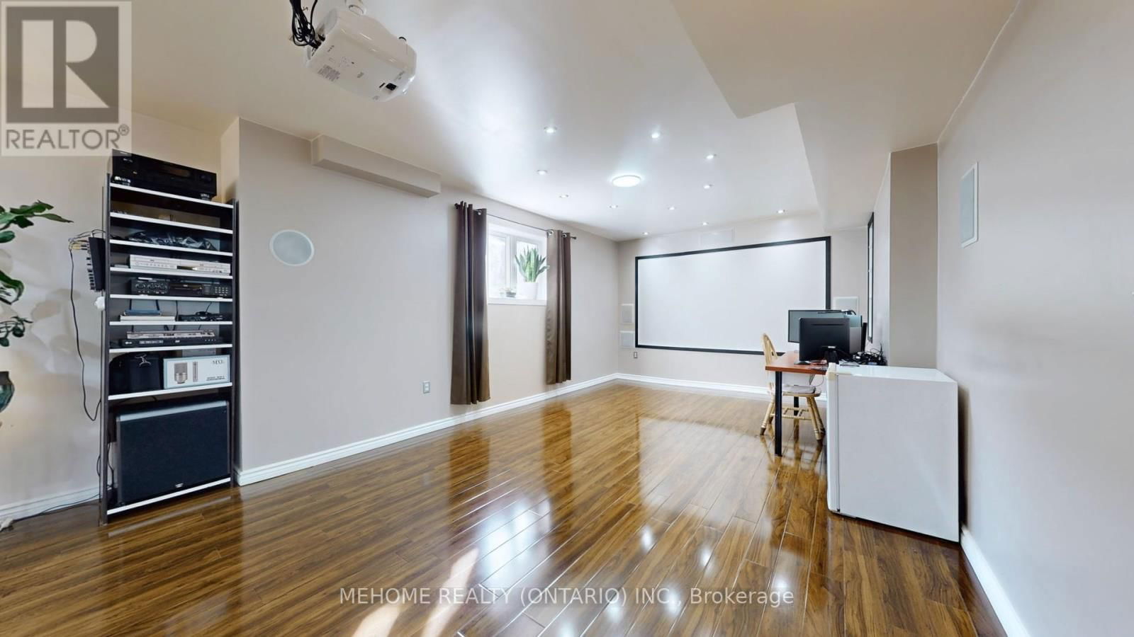 247 SELWYN ROAD Image 46