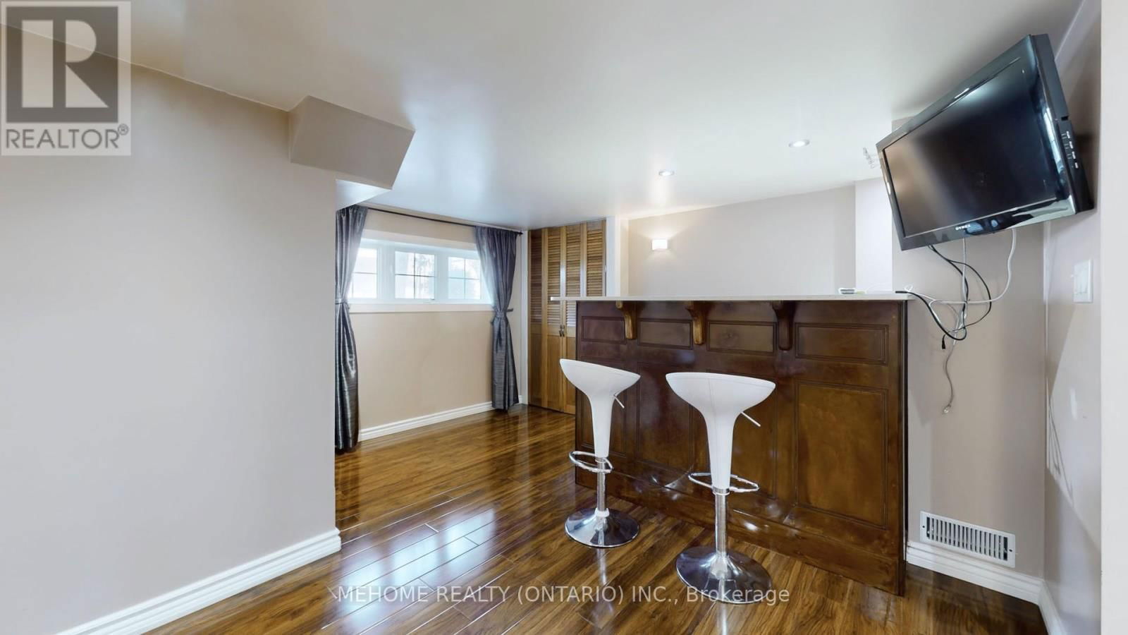 247 SELWYN ROAD Image 47