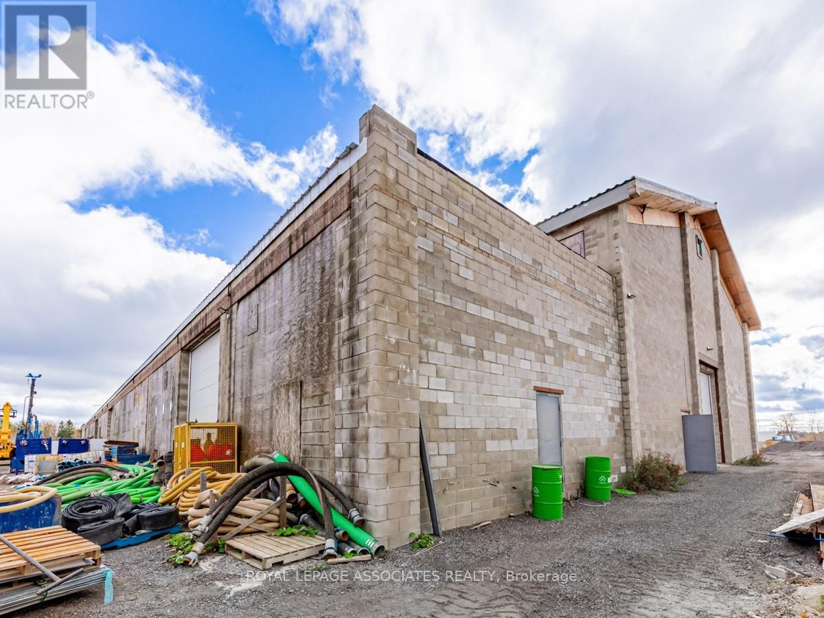 13838 WOODBINE AVENUE Image 12