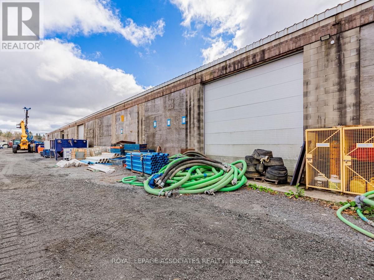 13838 WOODBINE AVENUE Image 13
