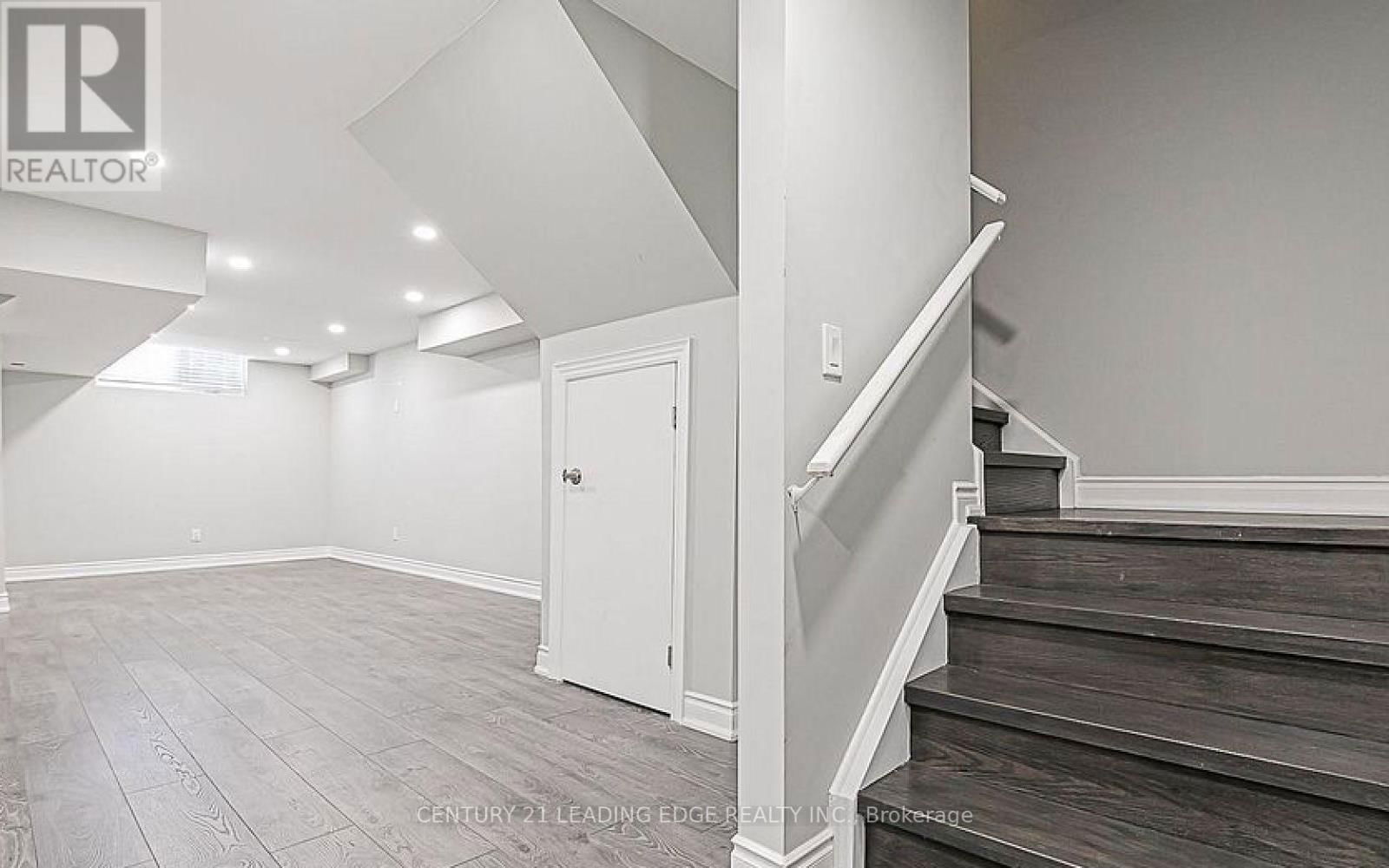 10 TUFO AVENUE Image 17