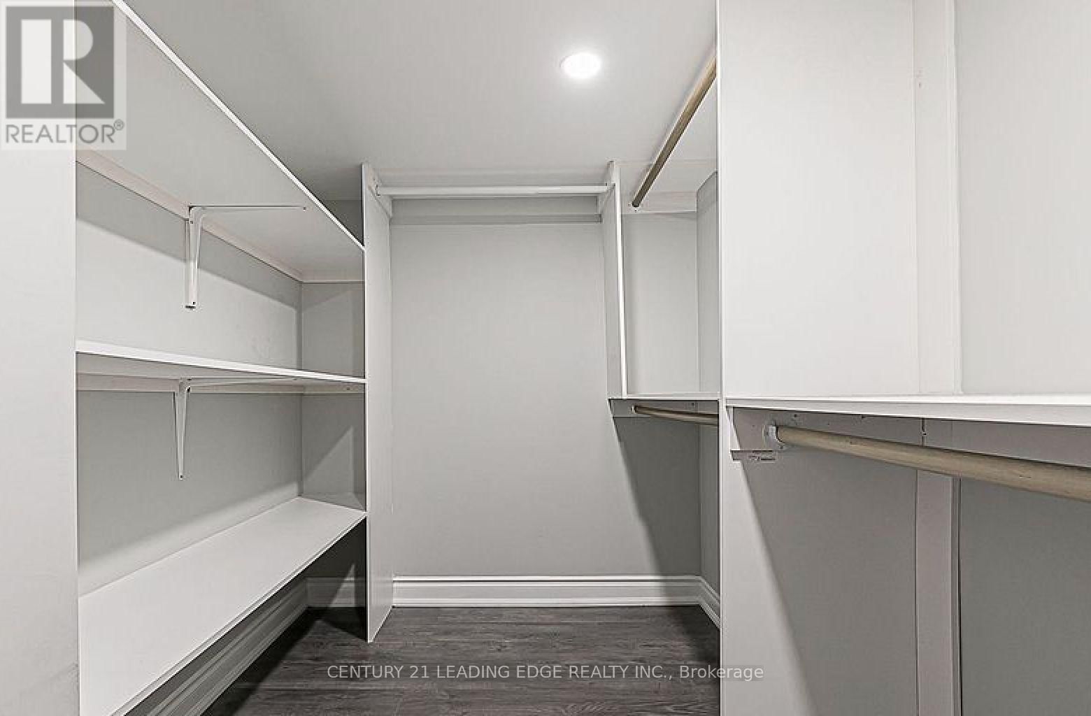 10 TUFO AVENUE Image 21