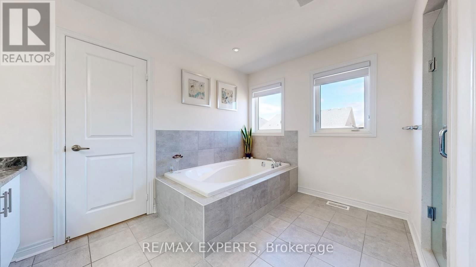 1488 TOMKINS ROAD Image 31