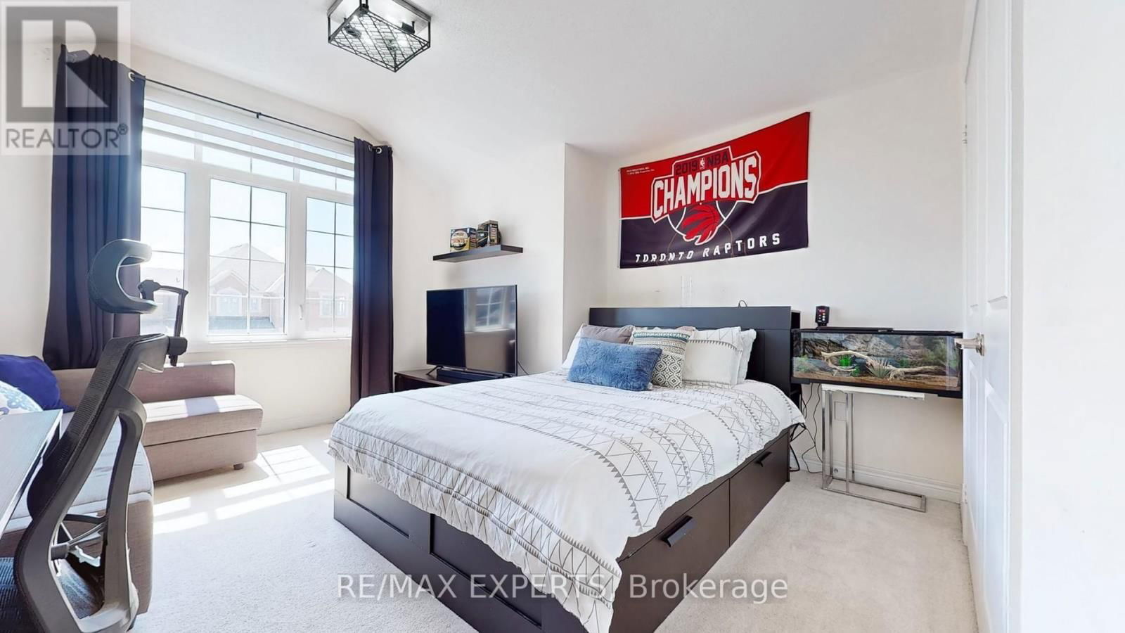 1488 TOMKINS ROAD Image 40