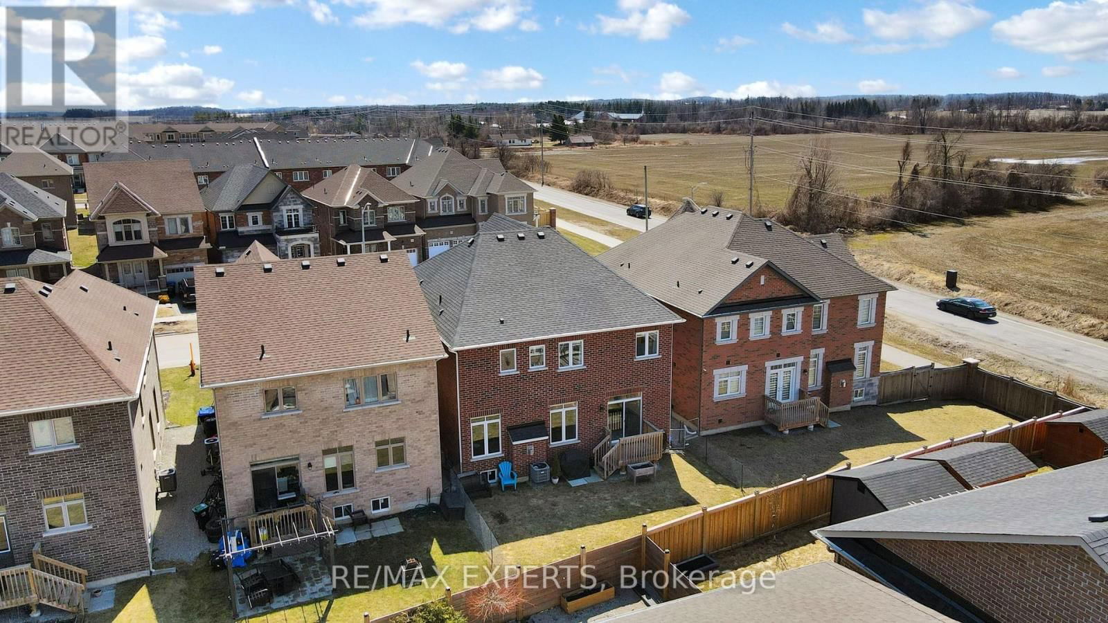 1488 TOMKINS ROAD Image 44