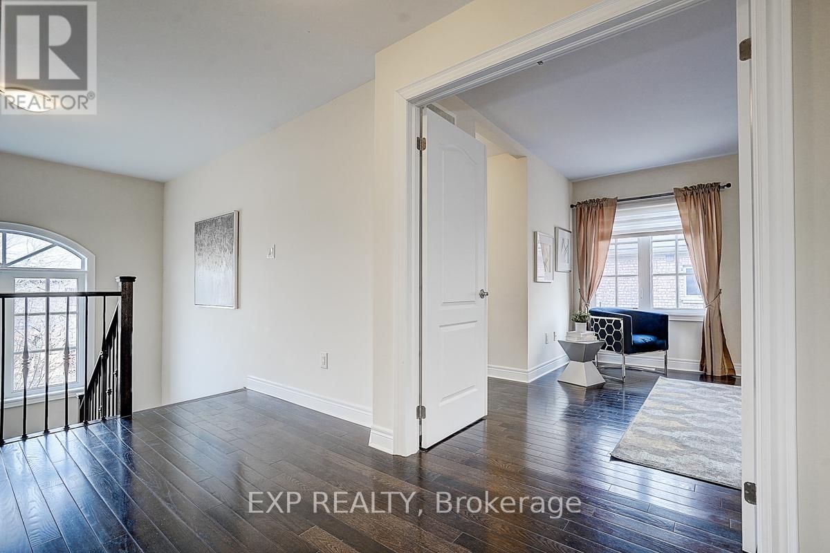 116 DUNLOP STREET Image 19