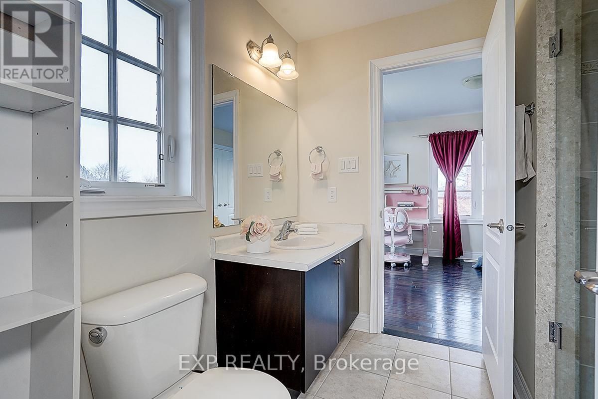 116 DUNLOP STREET Image 25
