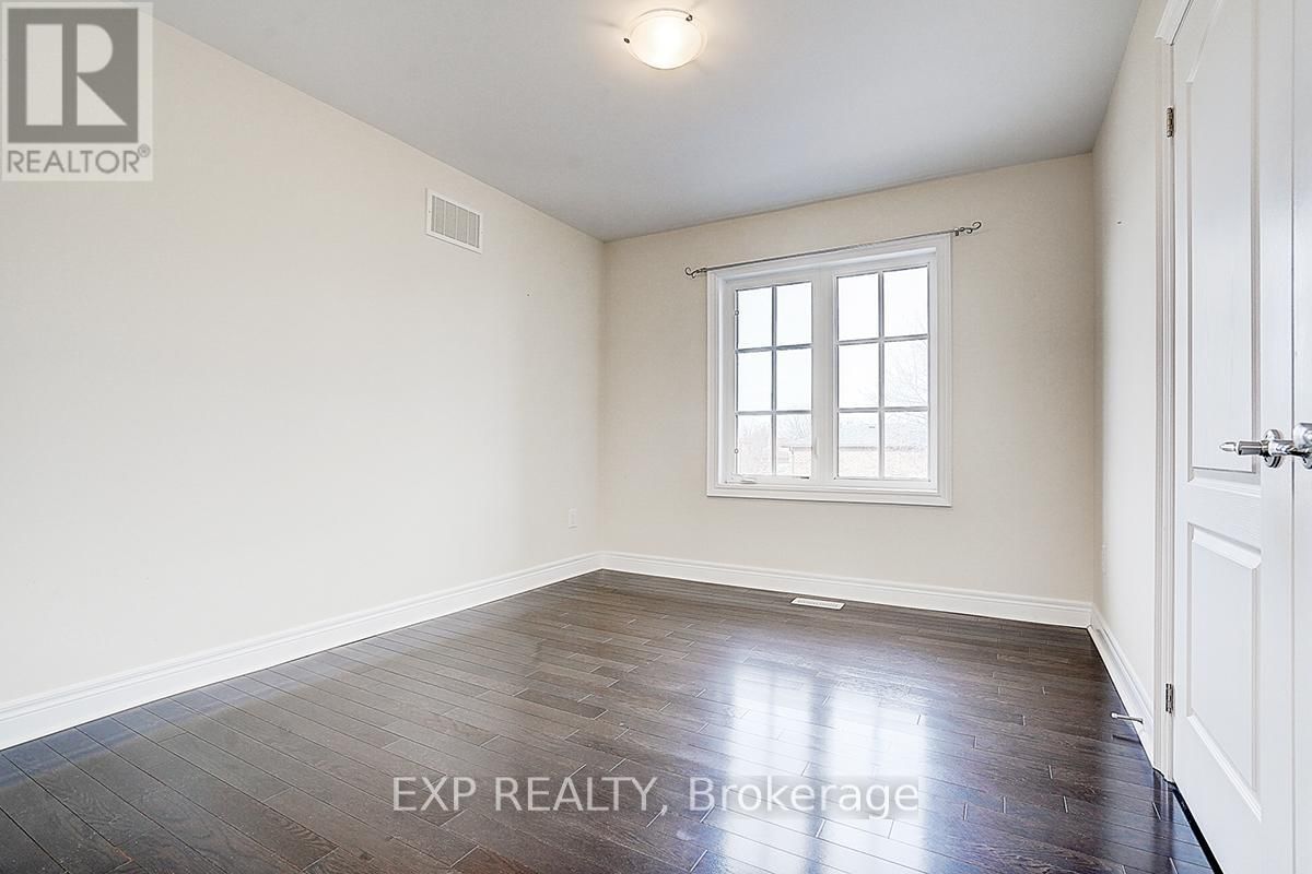 116 DUNLOP STREET Image 28