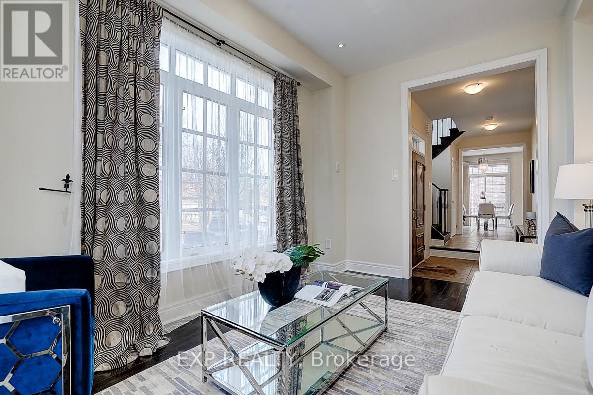 116 DUNLOP STREET Image 7