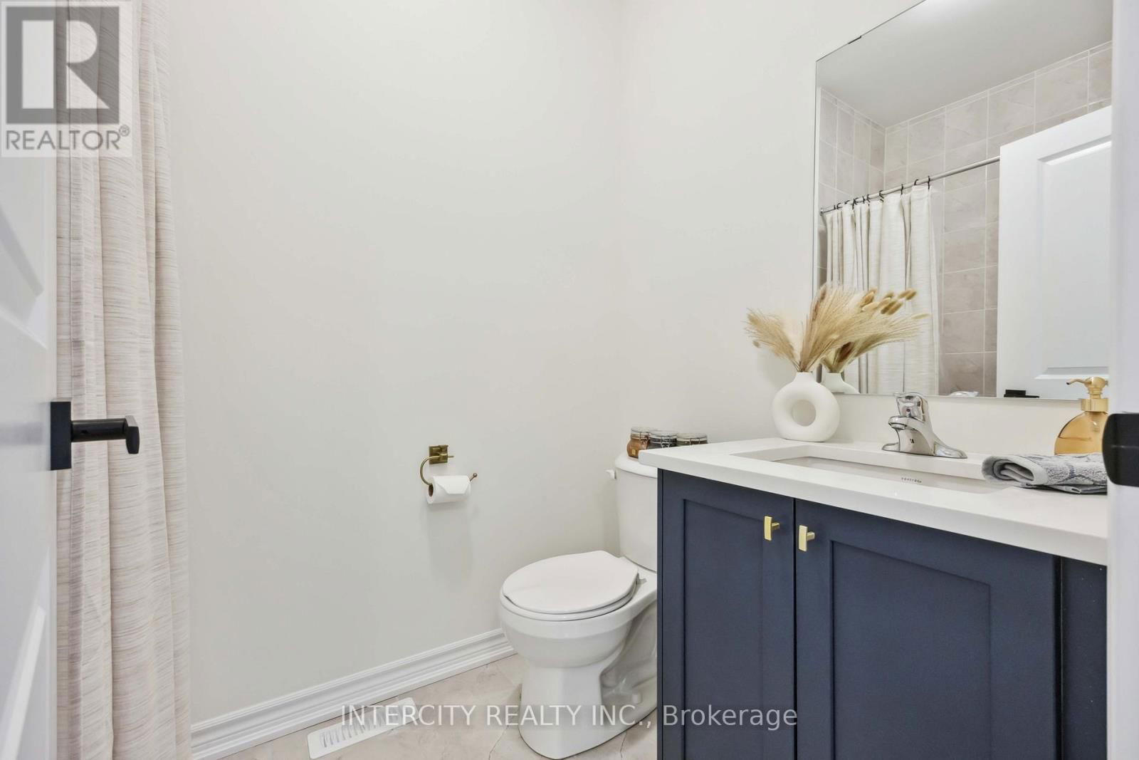 43 GRIFFITH STREET Image 10