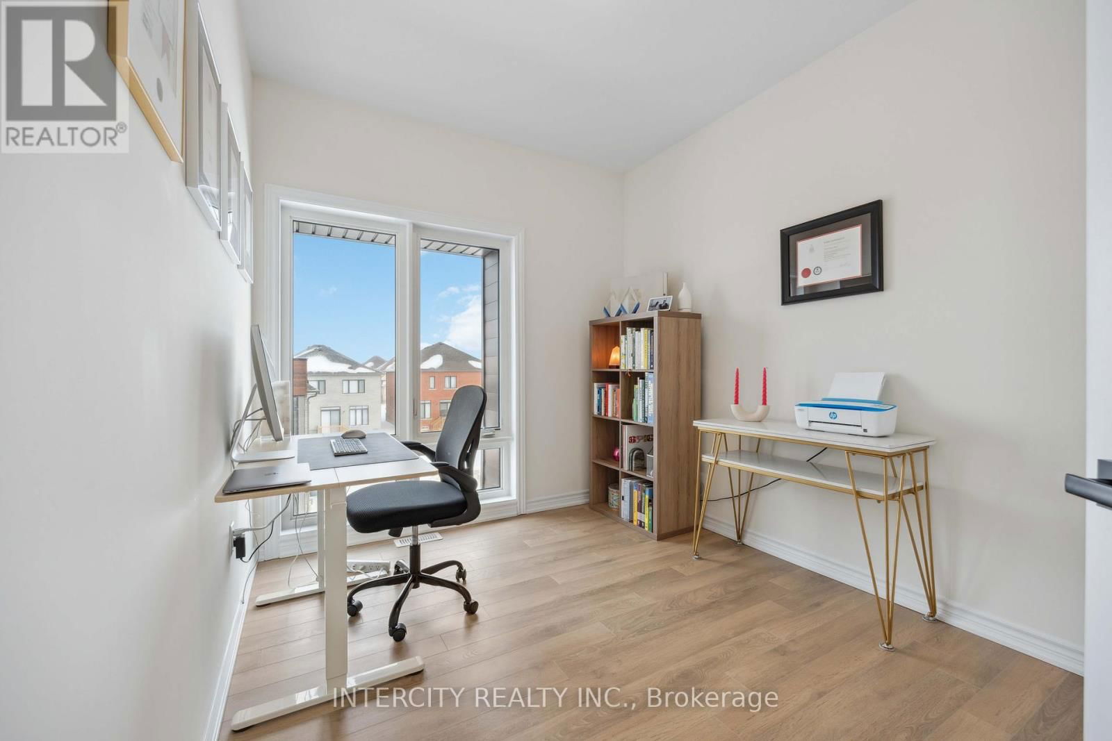 43 GRIFFITH STREET Image 12
