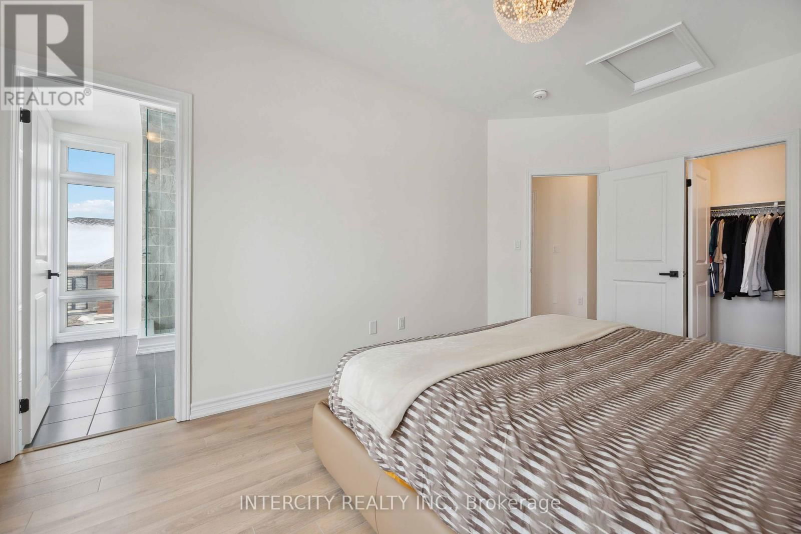 43 GRIFFITH STREET Image 16