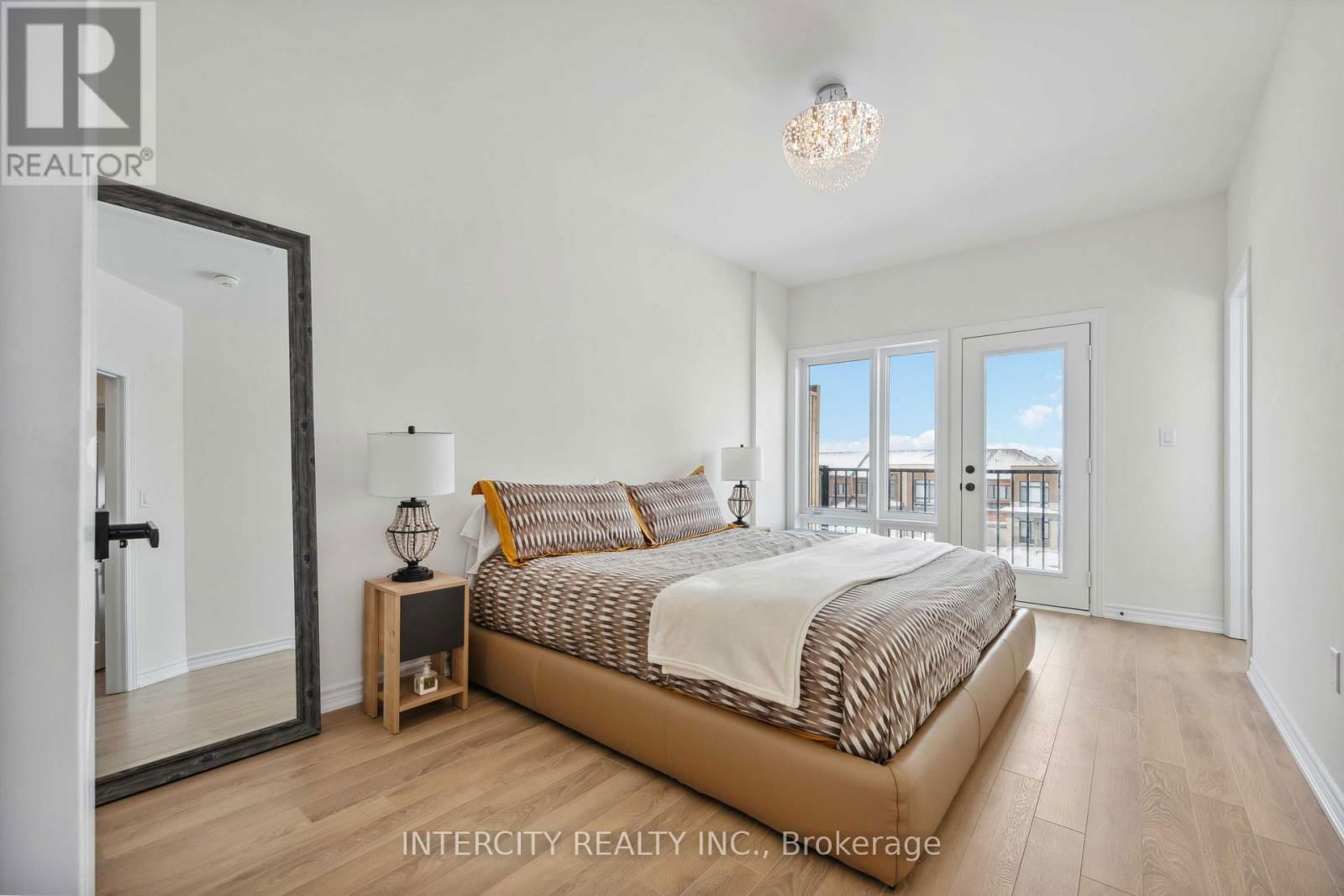 43 GRIFFITH STREET Image 17