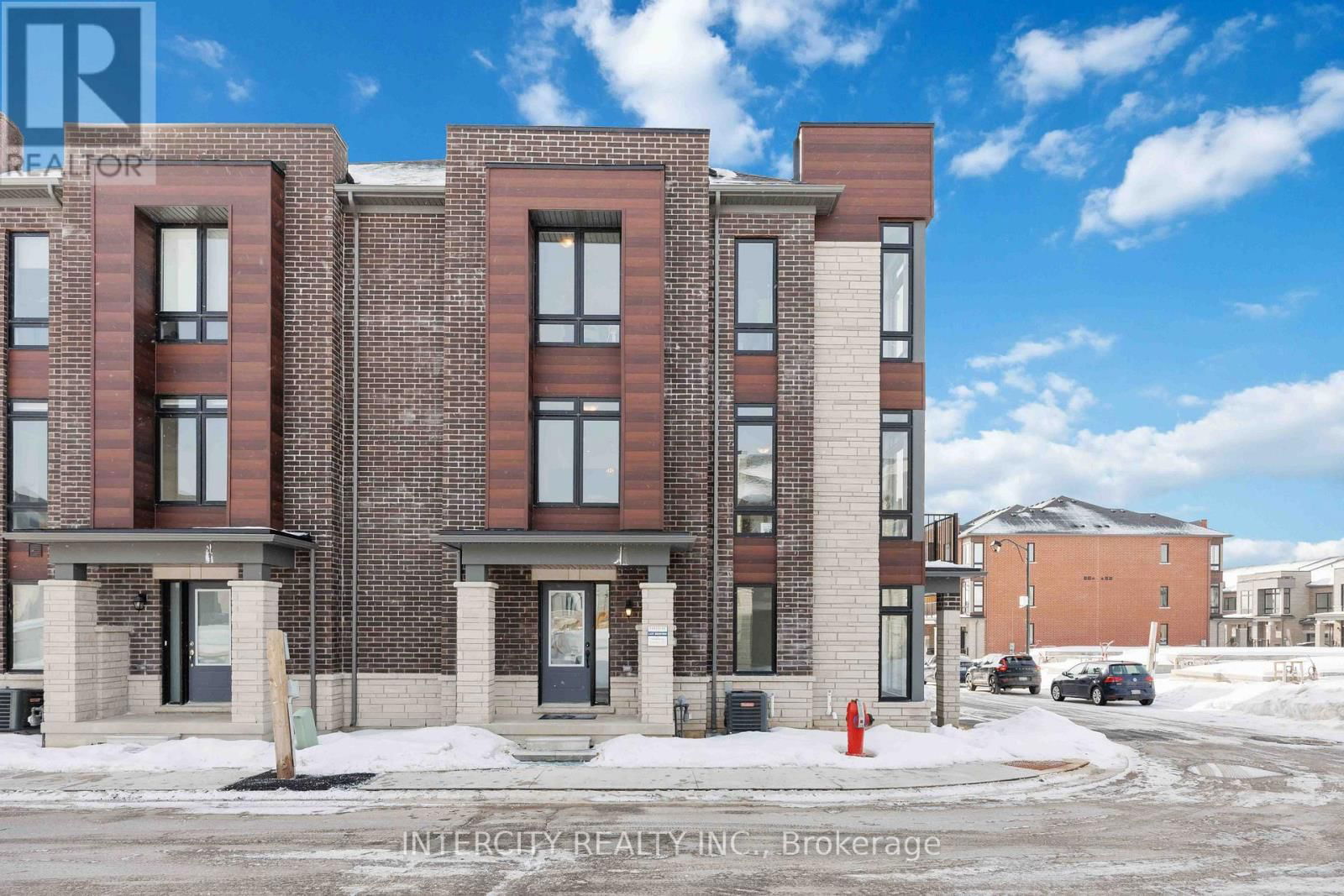 43 GRIFFITH STREET Image 29