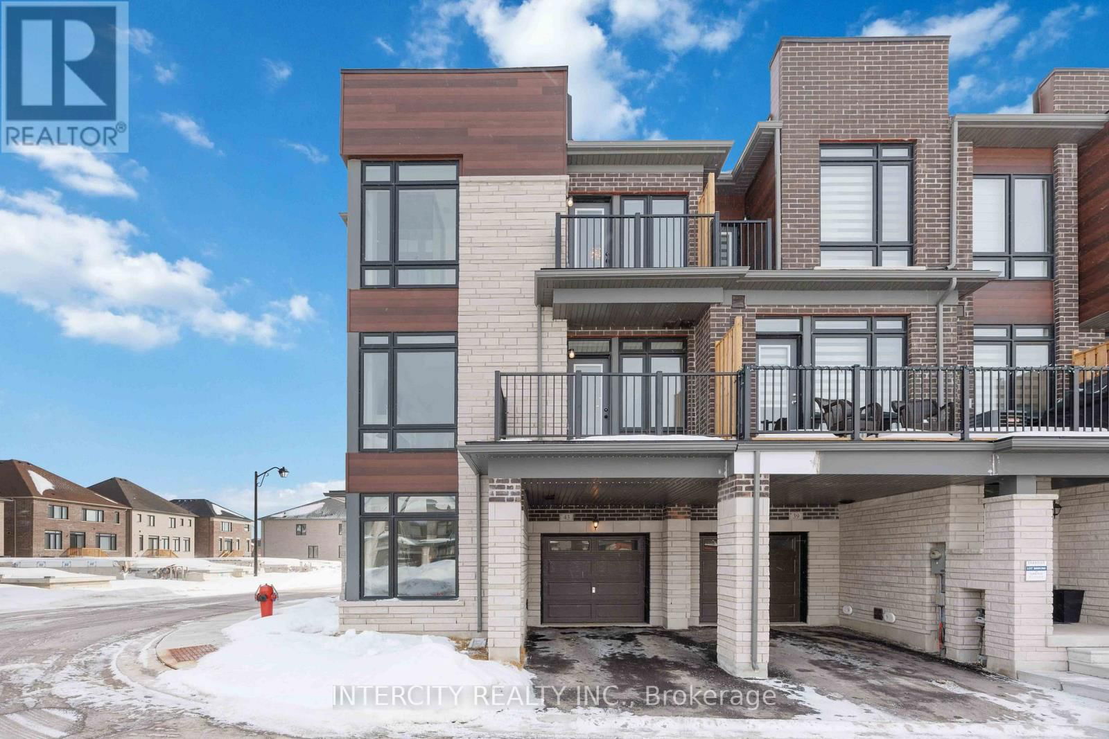 43 GRIFFITH STREET Image 3