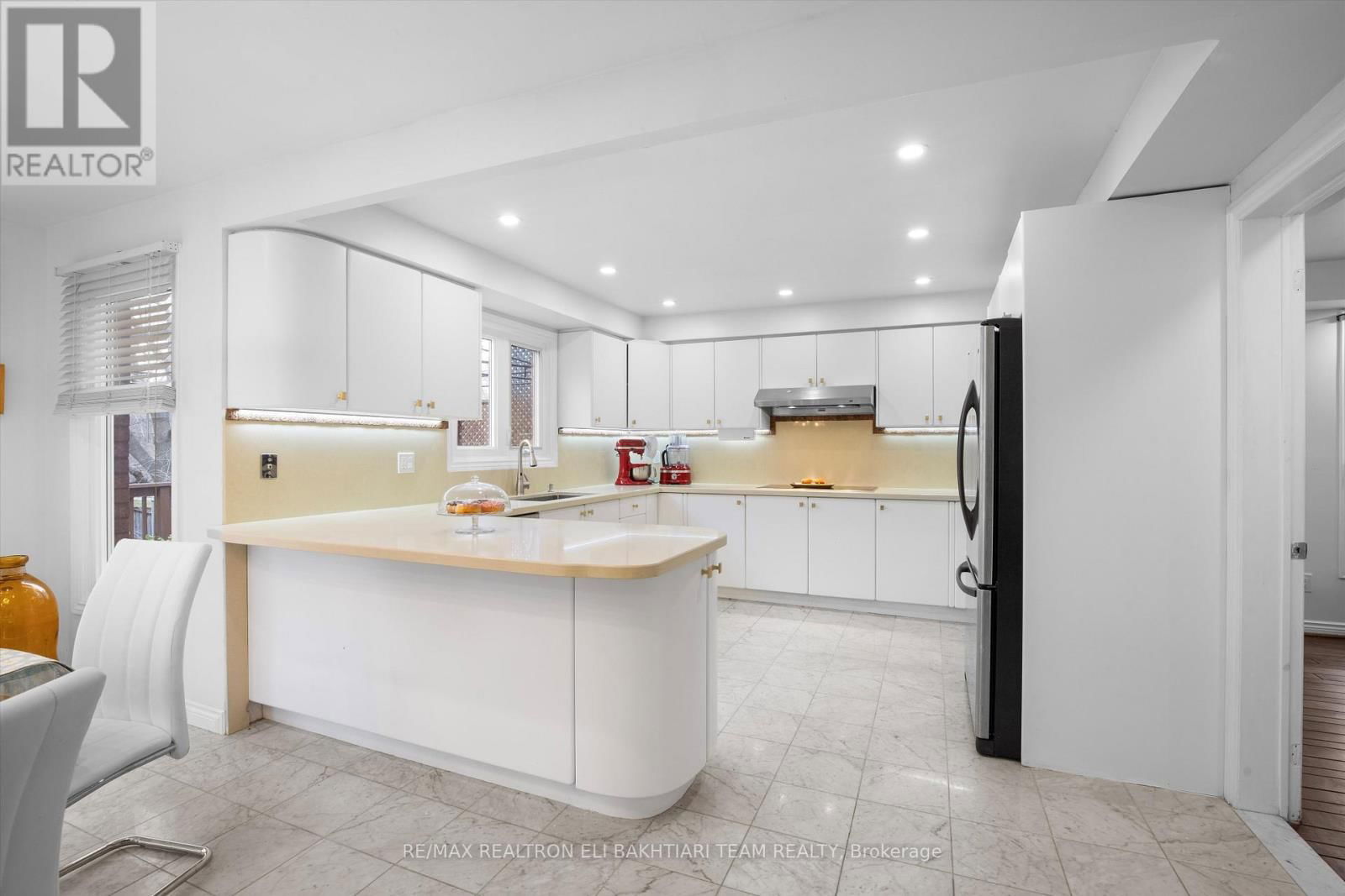 1 BRONTE ROAD Image 13