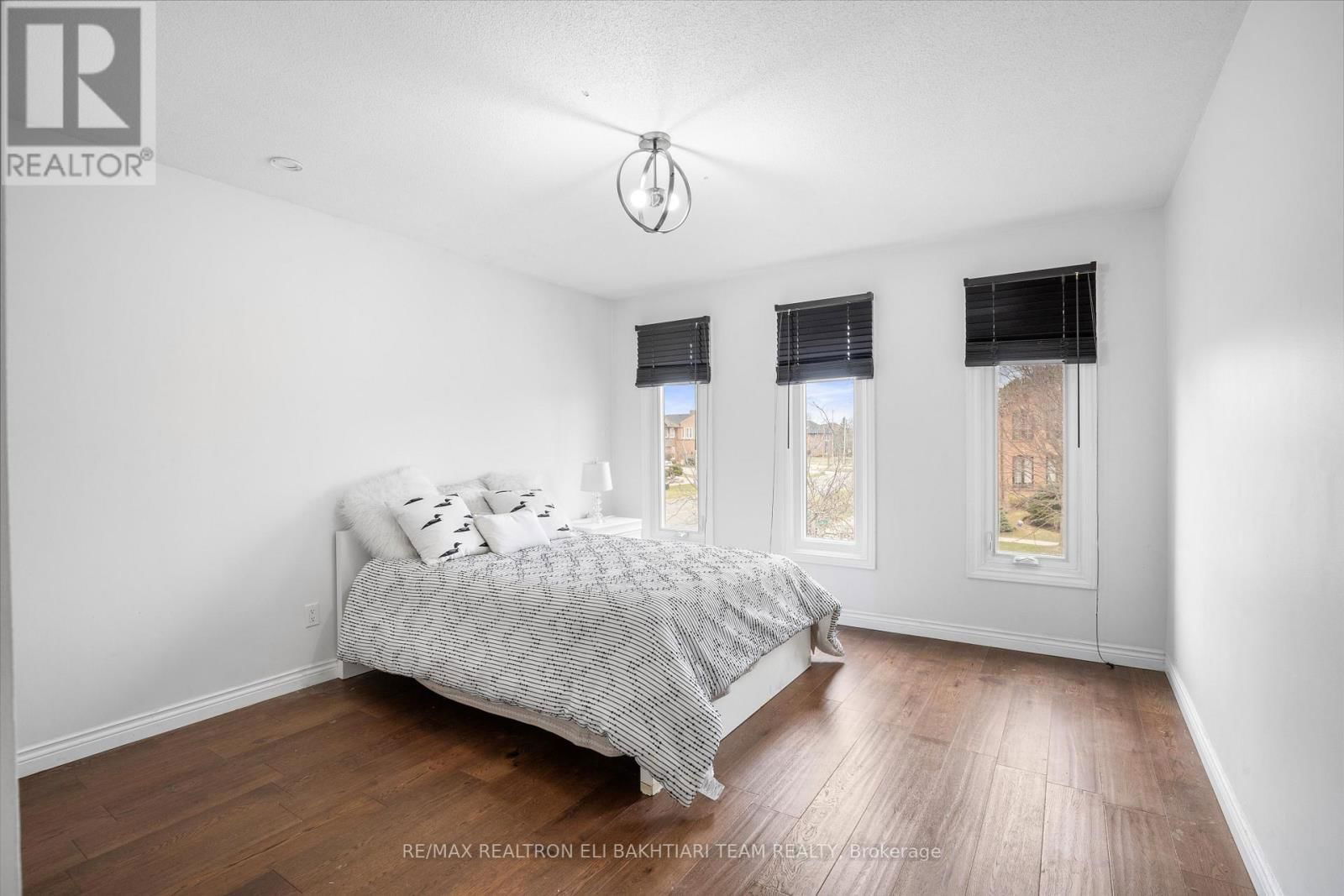 1 BRONTE ROAD Image 22