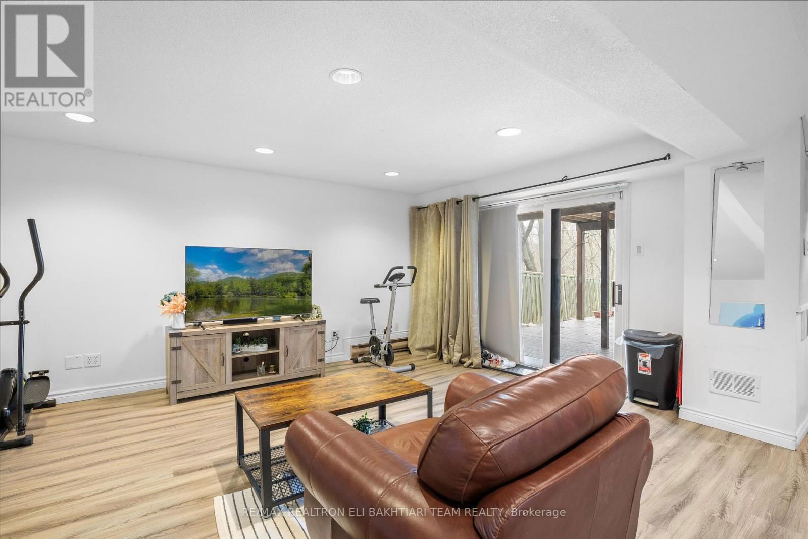 1 BRONTE ROAD Image 23