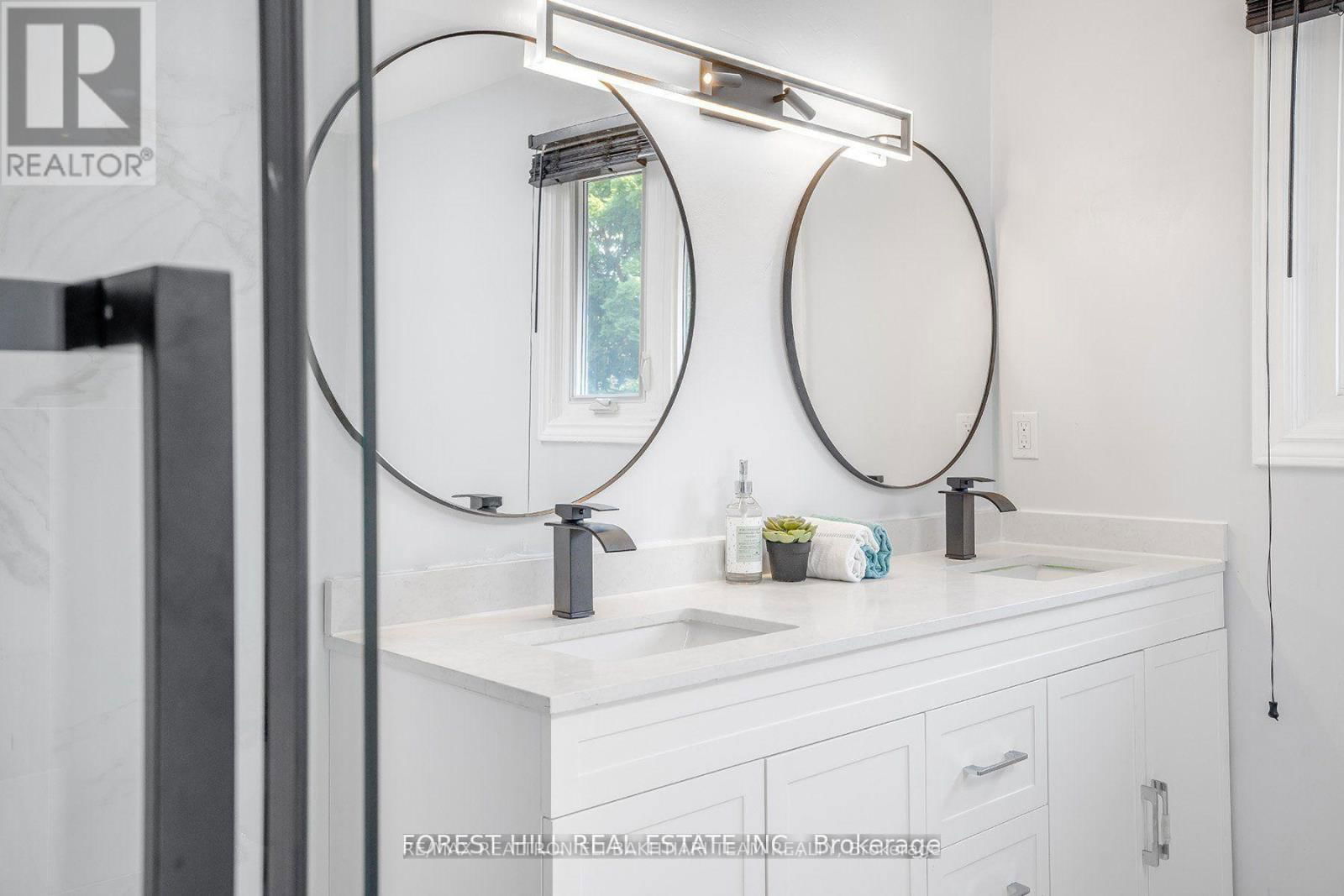 1 BRONTE ROAD Image 32