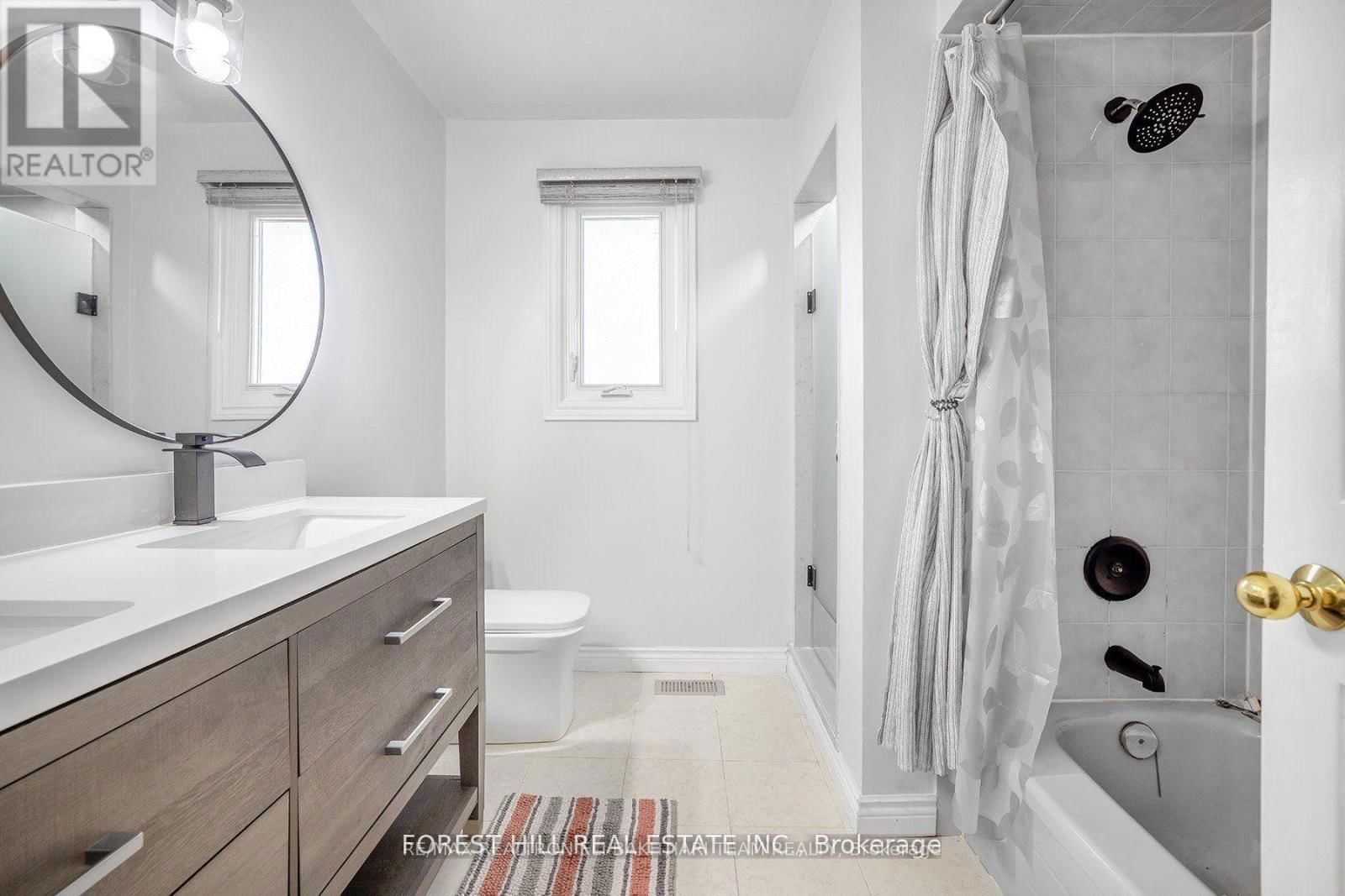 1 BRONTE ROAD Image 33