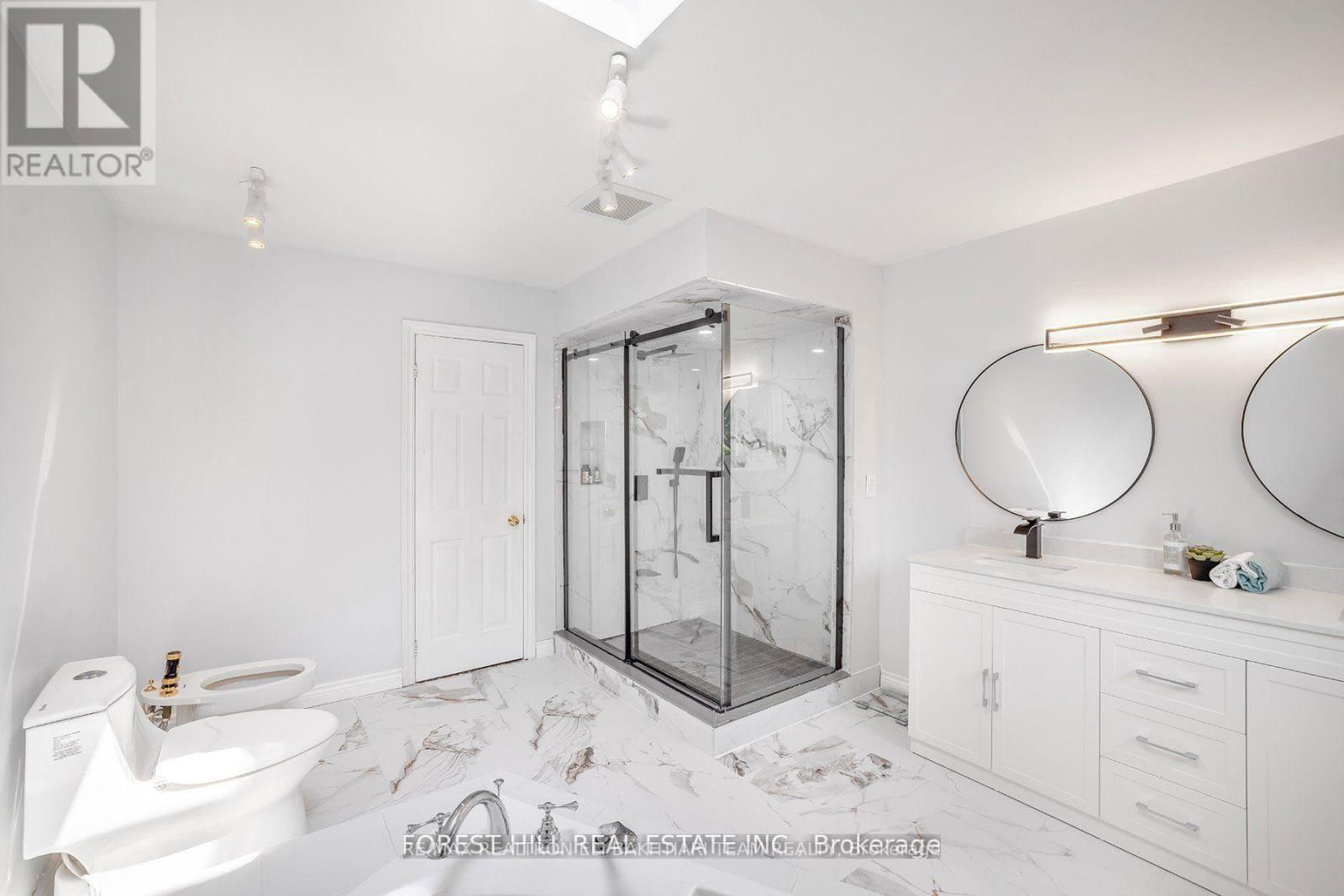 1 BRONTE ROAD Image 35