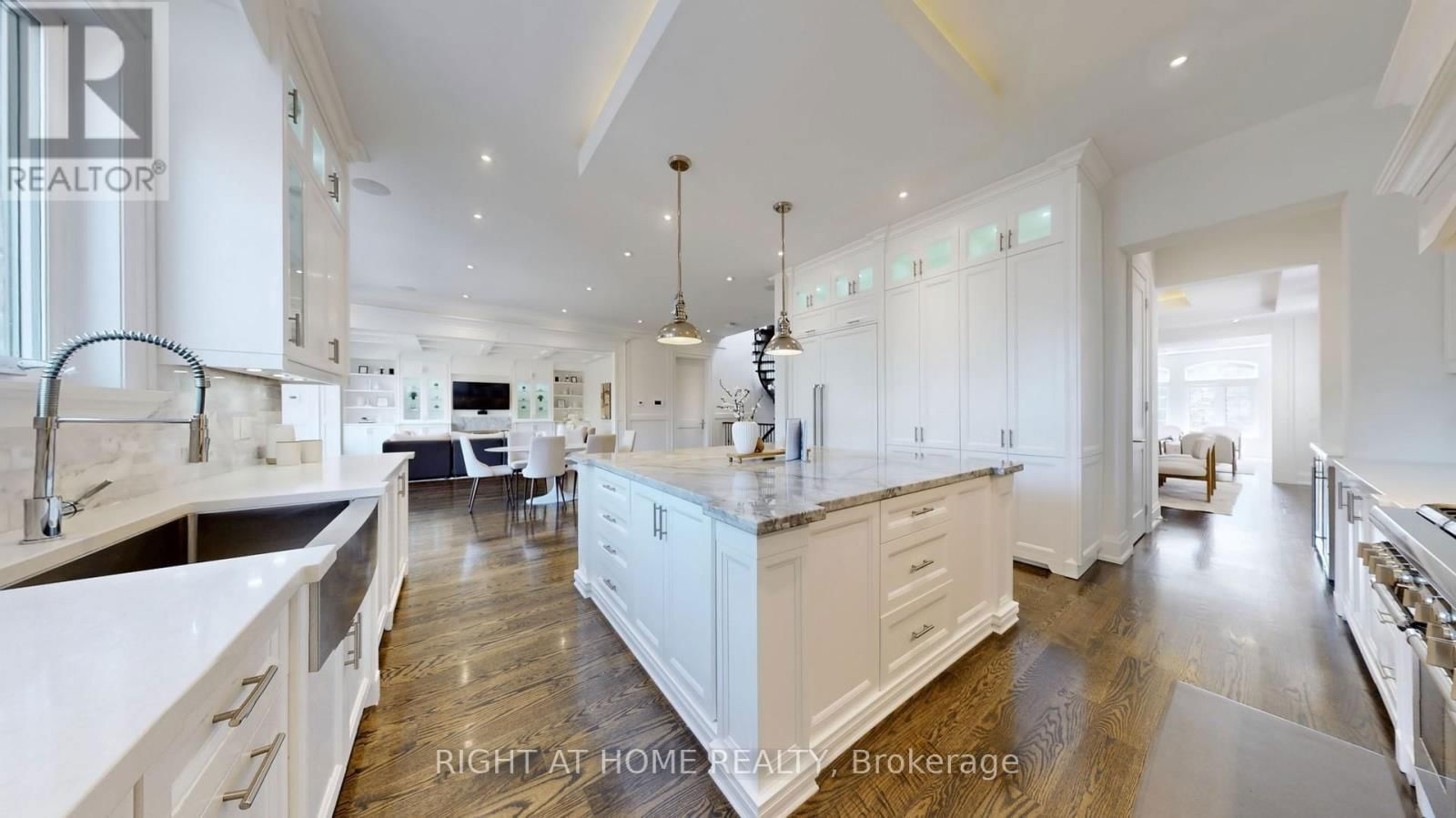 82 SANDBANKS DRIVE Image 10
