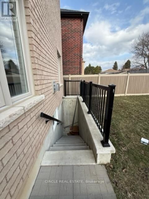 213 DANNY WHEELER BOULEVARD Image 2