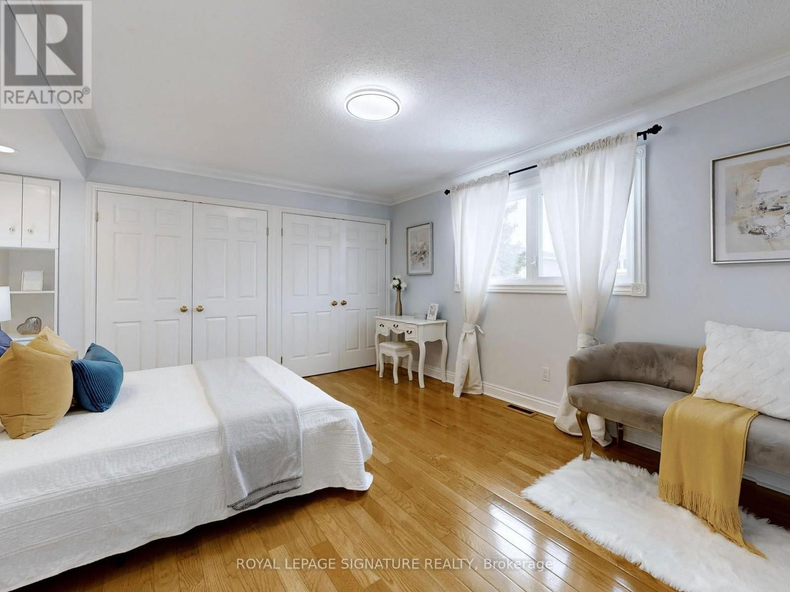 72 GRAHAM CRESCENT Image 18