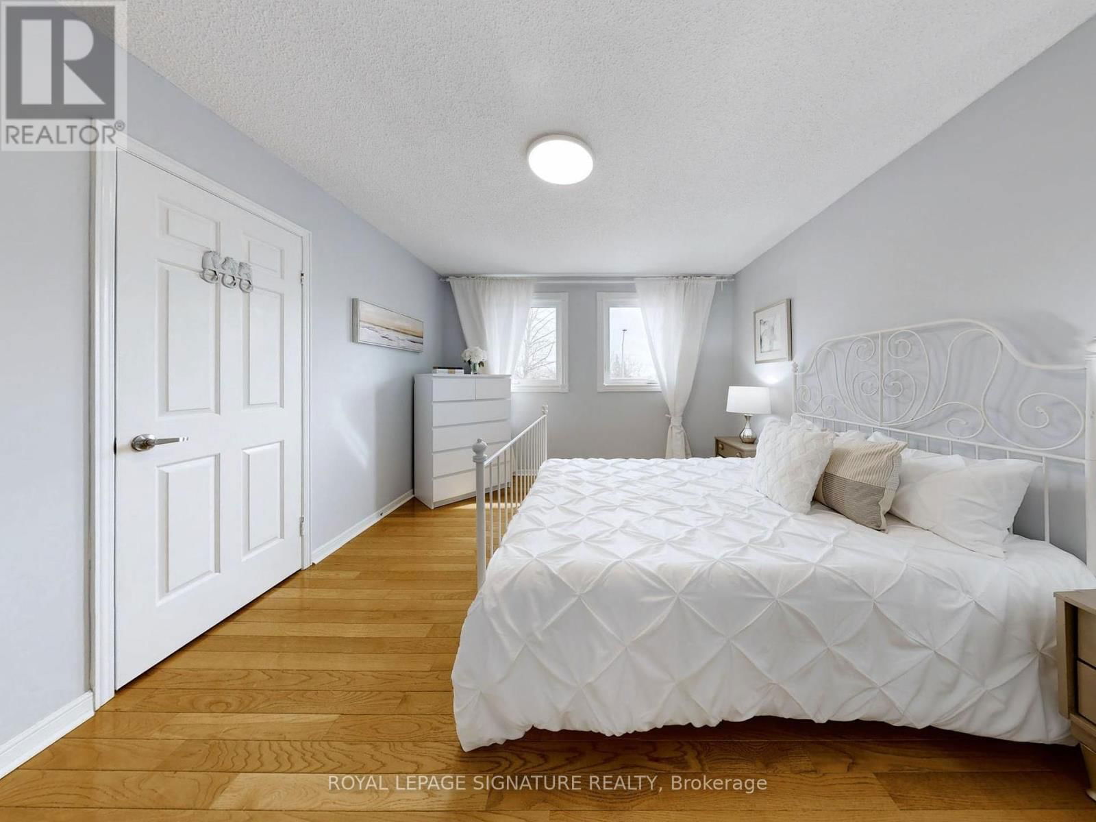 72 GRAHAM CRESCENT Image 21
