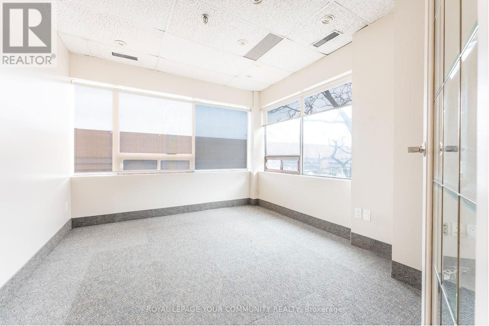 11U - 400 ESNA PARK DRIVE Image 5