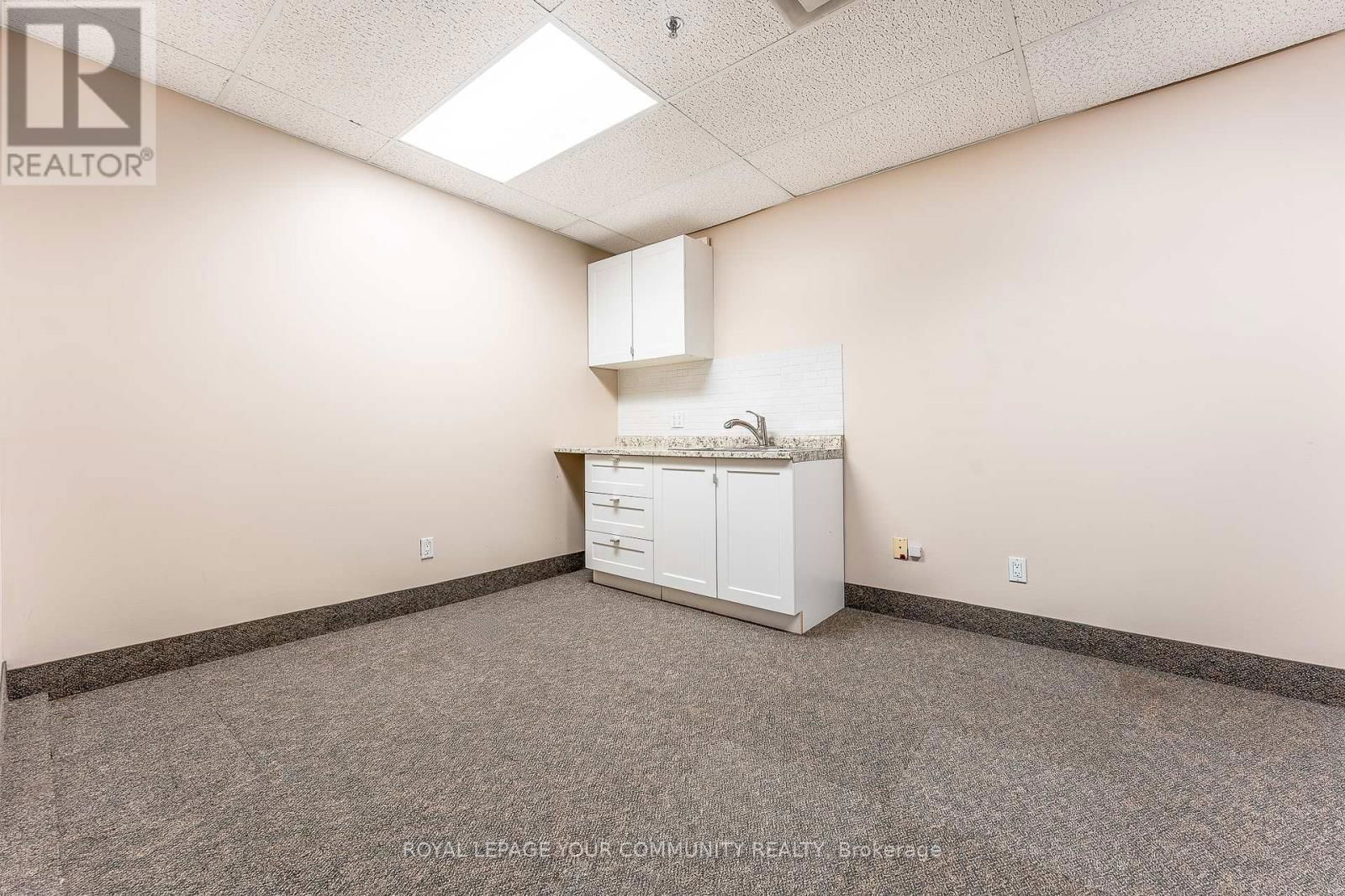 11U - 400 ESNA PARK DRIVE Image 8