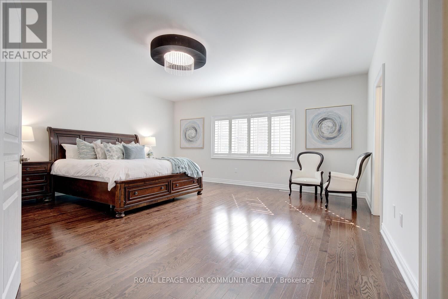 24 ROCK ELM COURT Image 32