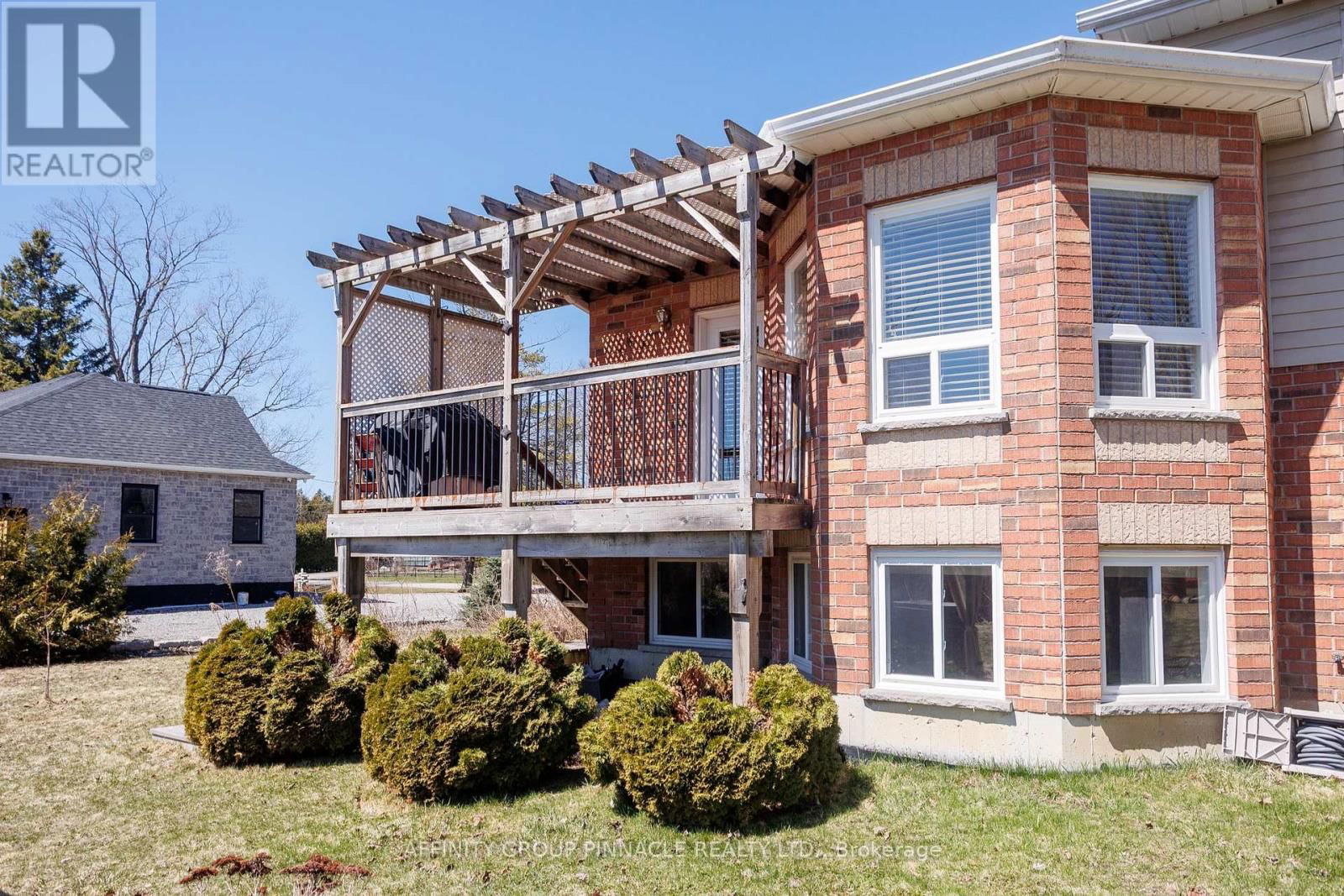 36 BALL AVENUE EAST Image 41