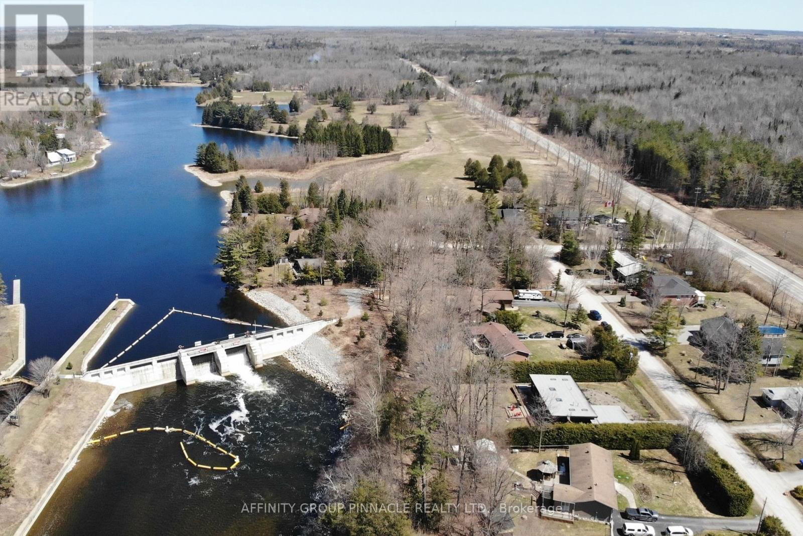 36 BALL AVENUE EAST Image 45