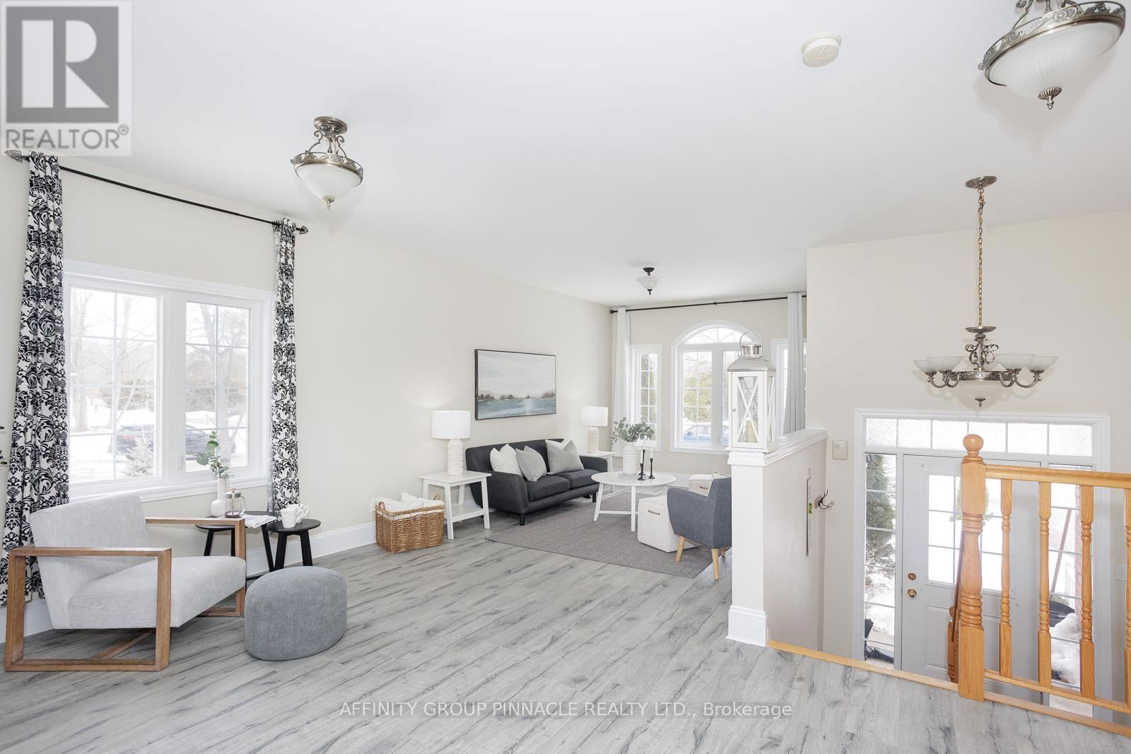 36 BALL AVENUE EAST Image 8